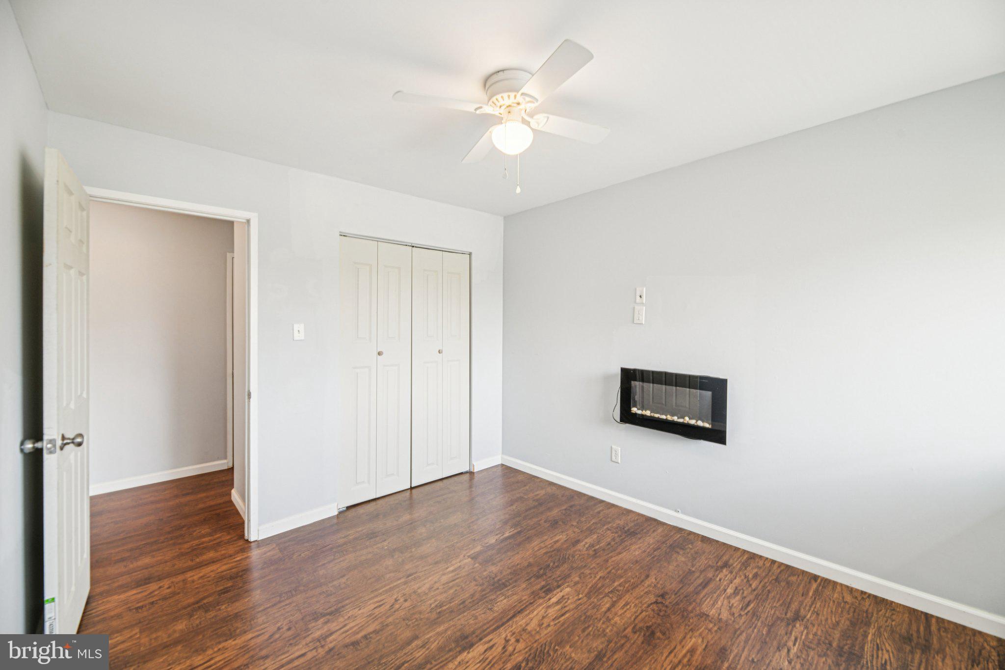 PINE CONDOMINIUM - Residential