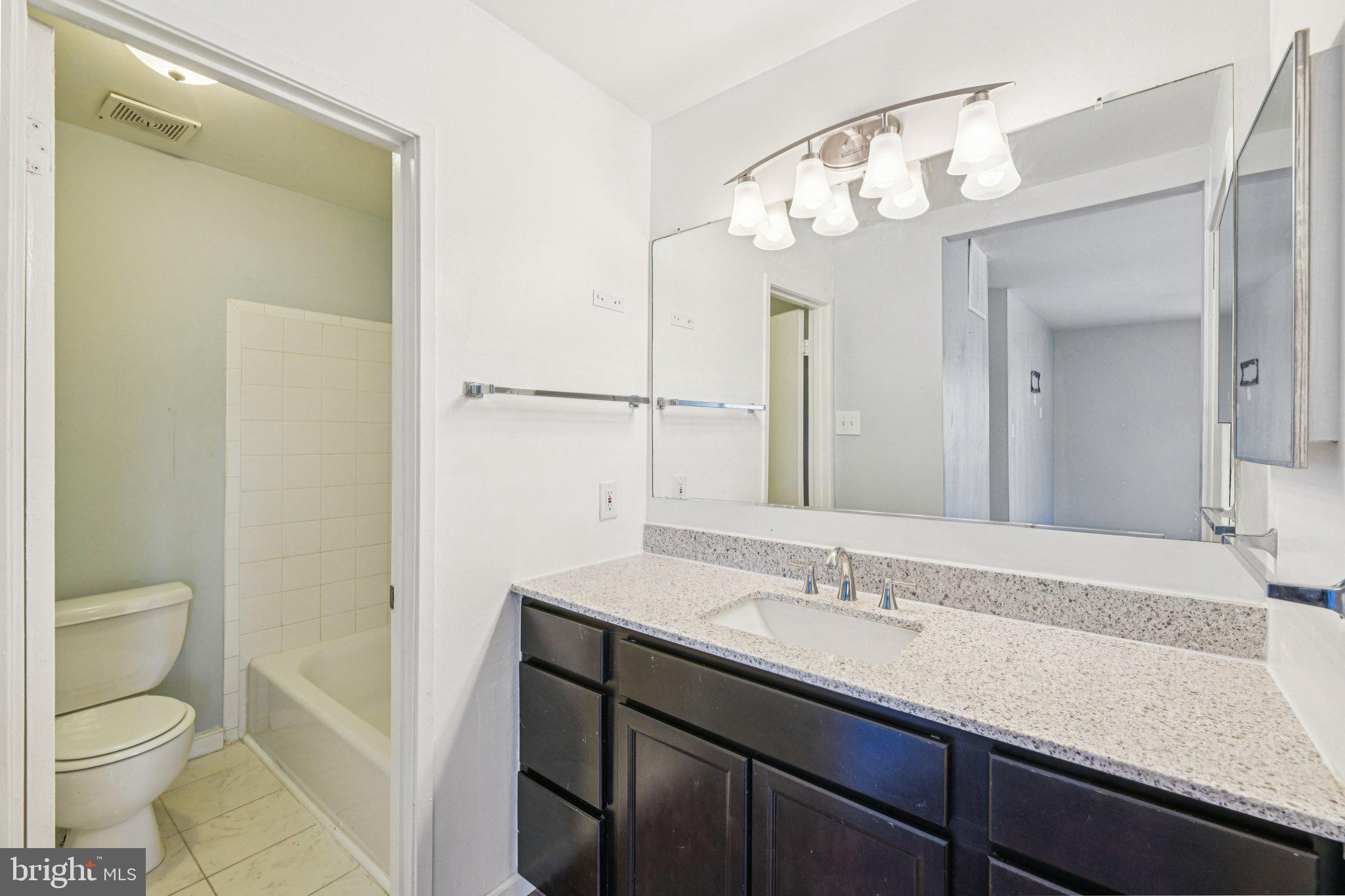 PINE CONDOMINIUM - Residential