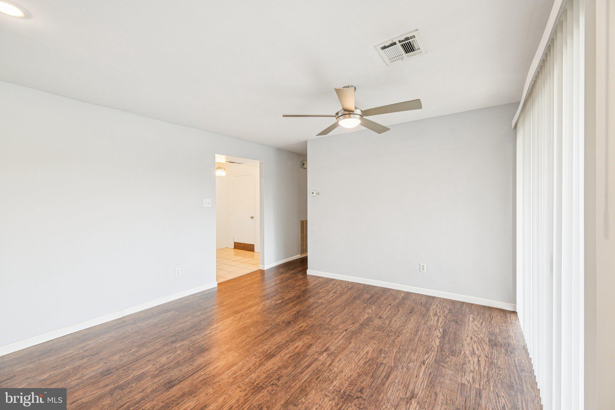 PINE CONDOMINIUM - Residential