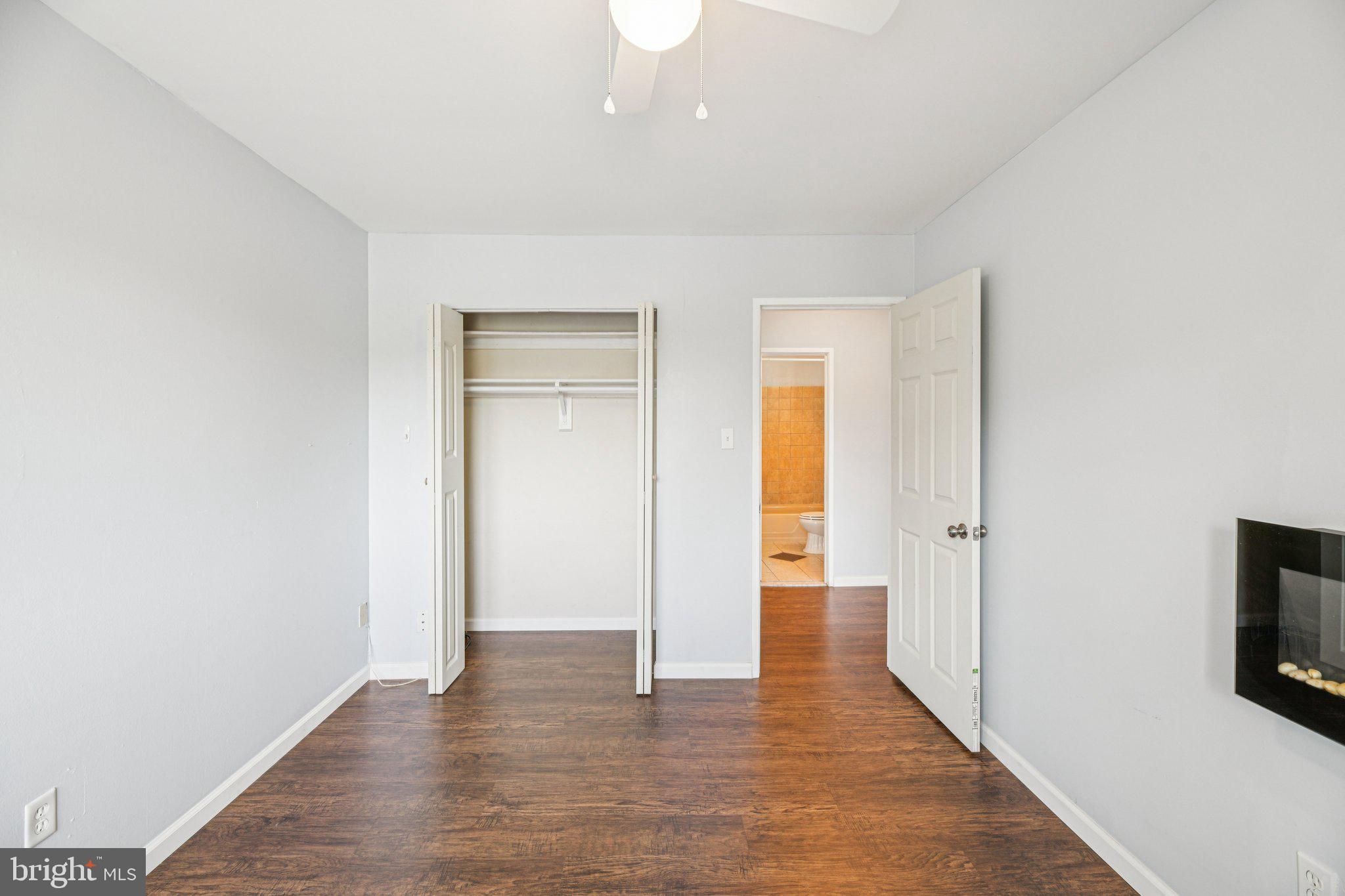 PINE CONDOMINIUM - Residential