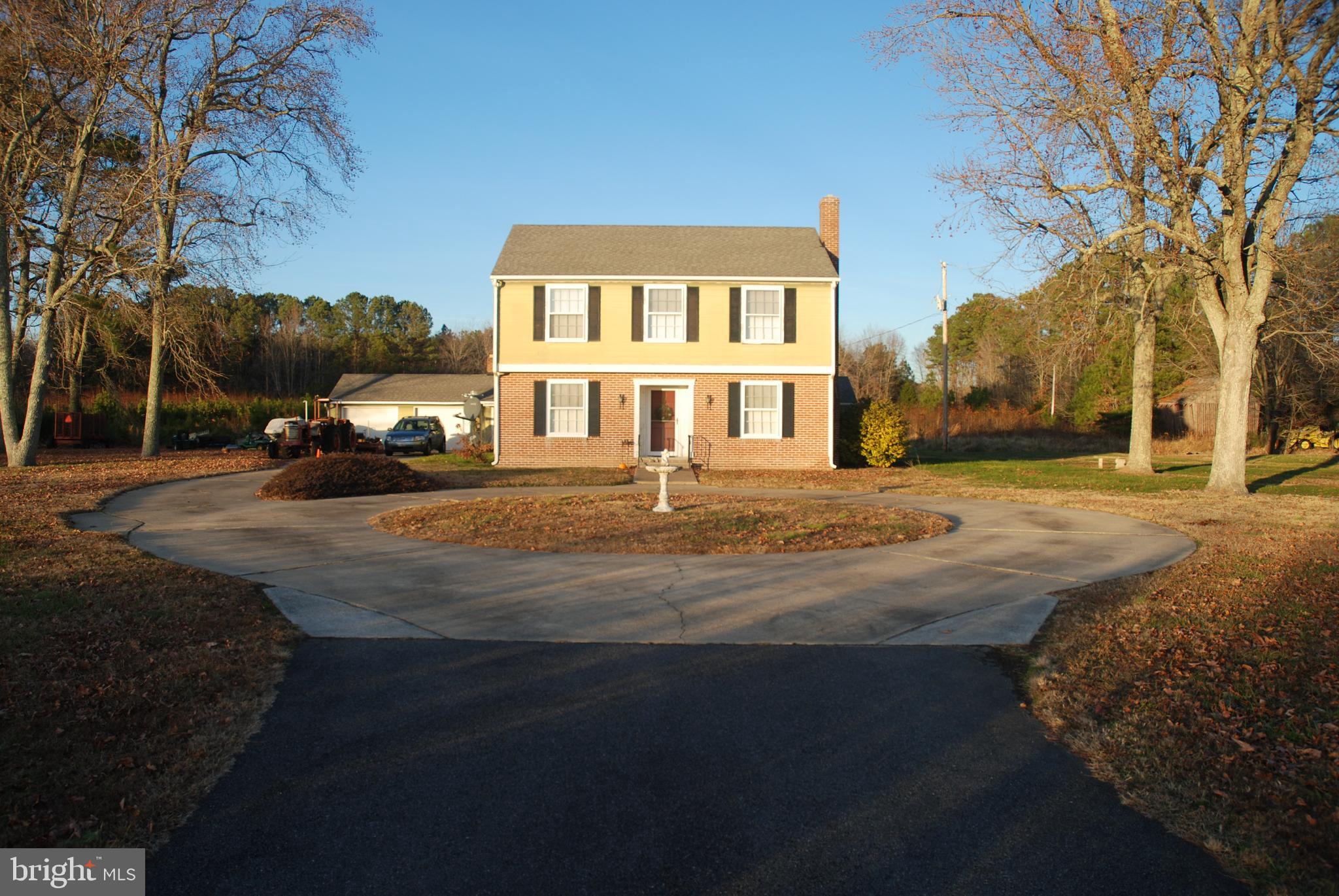 Seller is entertaining offers now. Looking for elbow room? Look no further—this property offers plenty of land! It borders the Potomac River and Poplar Hill Creek, featuring expansive farmland and forested areas. Ideal for outdoor enthusiasts and nature lovers, this unique property offers breathtaking sunsets. Correct acreage is 165 acres. Don't miss out on this unique opportunity.