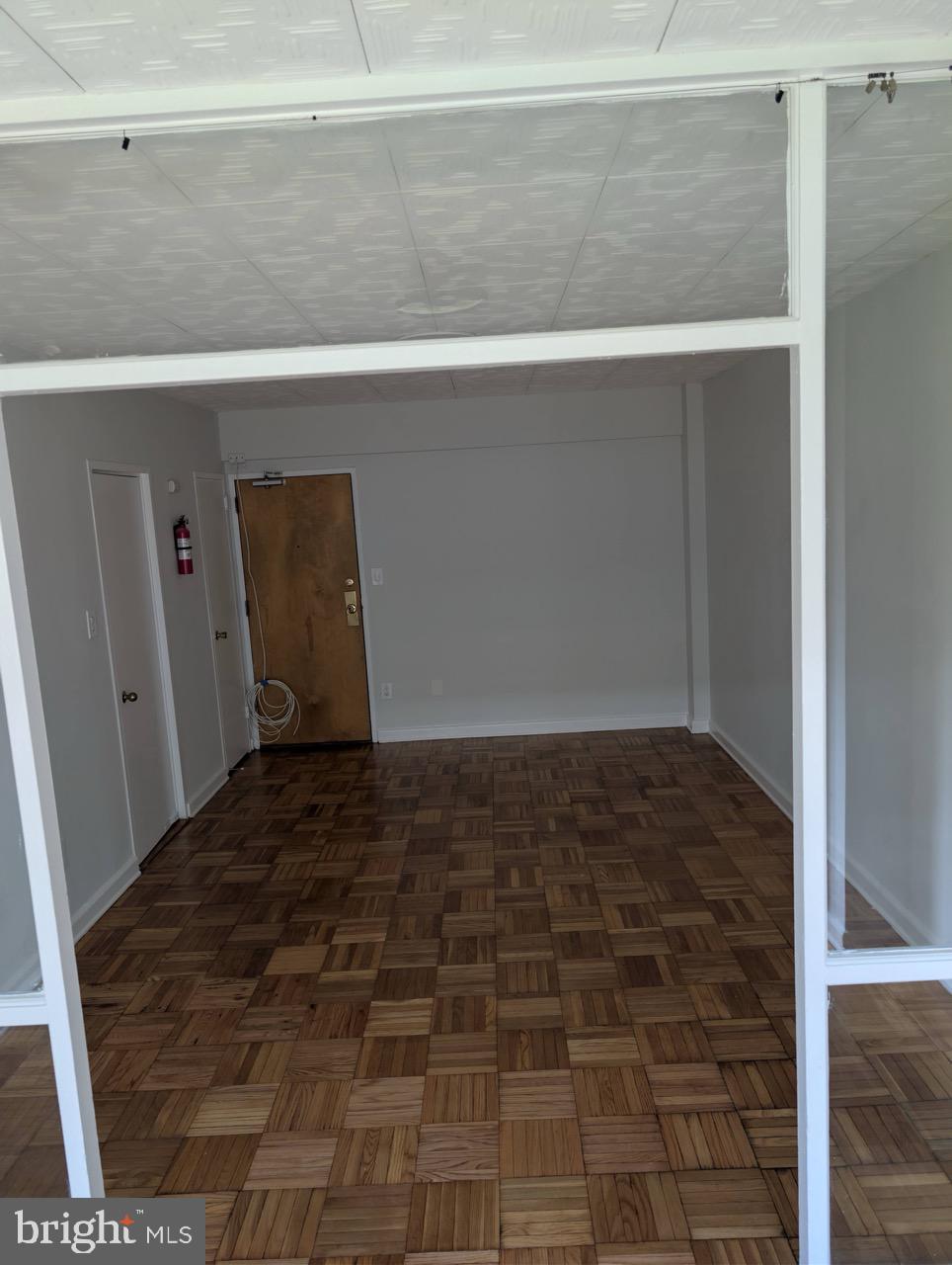 2141 I STREET NW 210