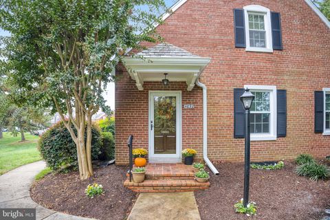 4698 36TH STREET S A ARLINGTON VA 22206