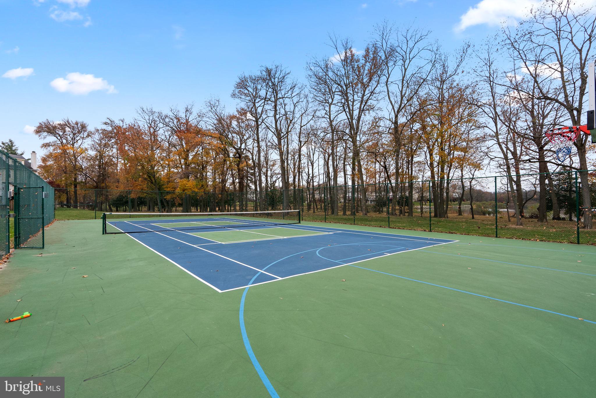 STONEY BEACH - Residential