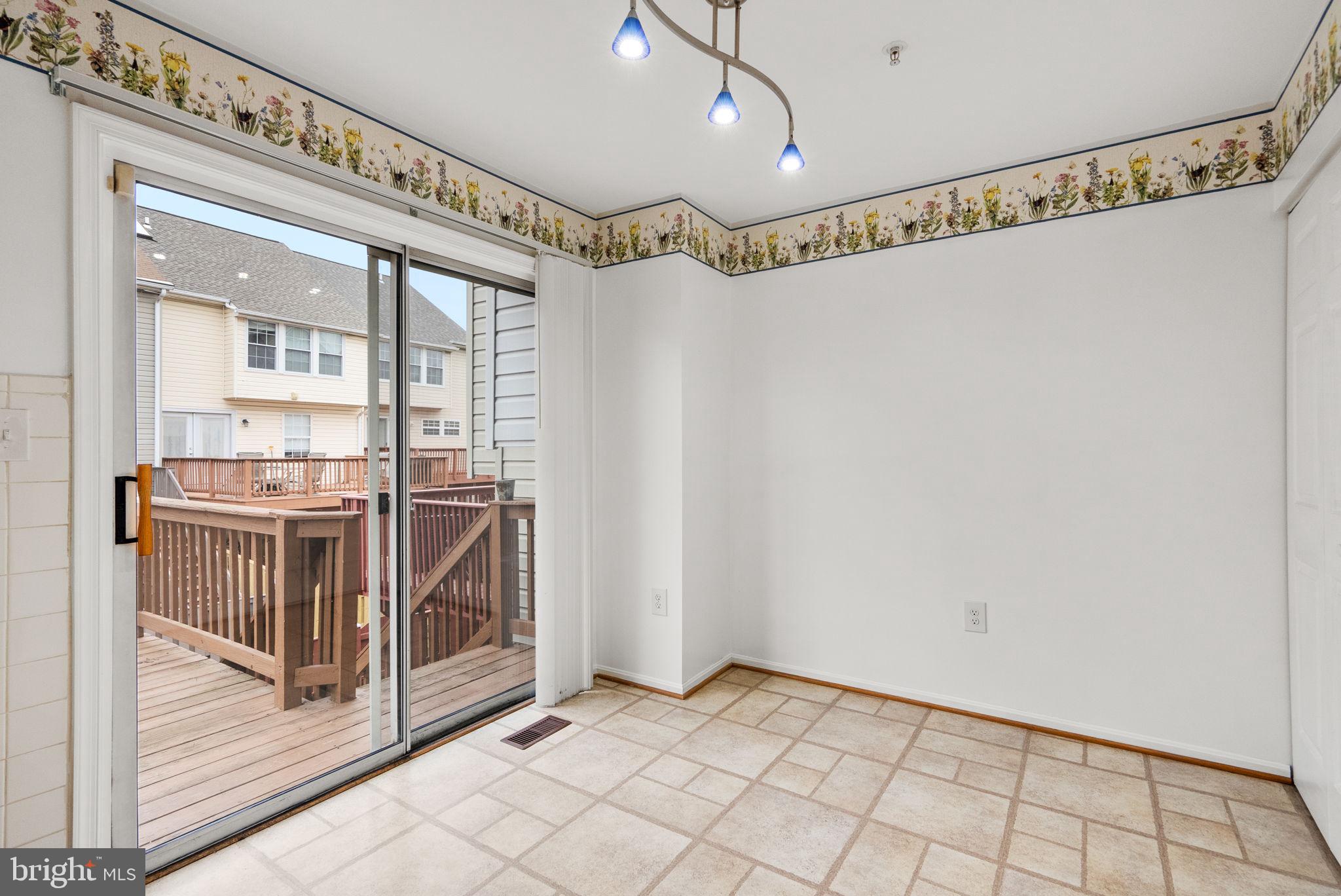 STONEY BEACH - Residential