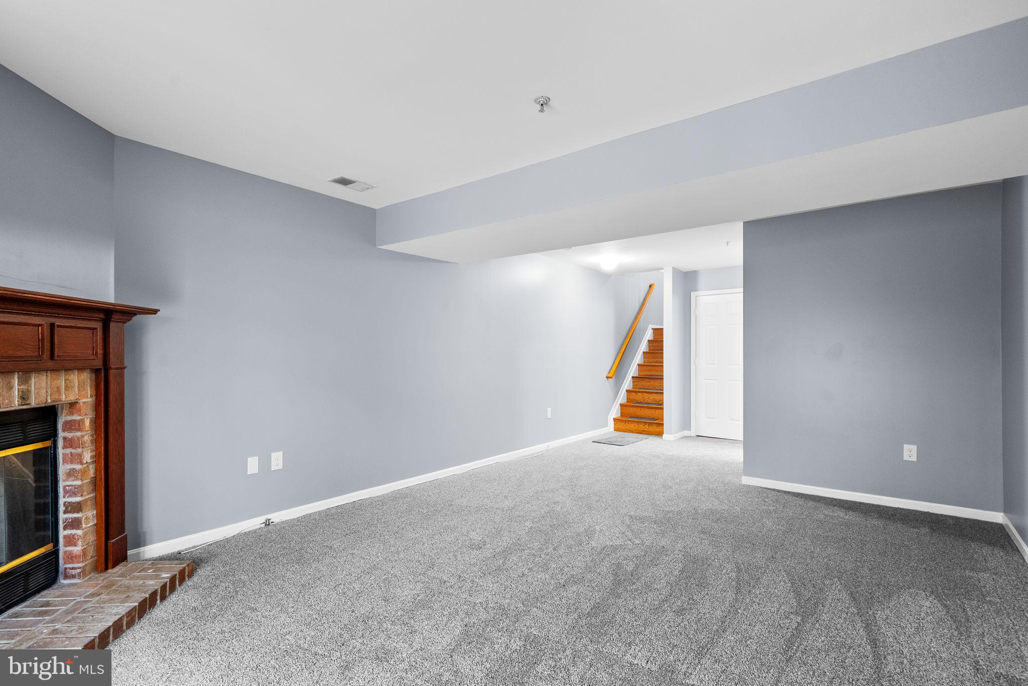 STONEY BEACH - Residential