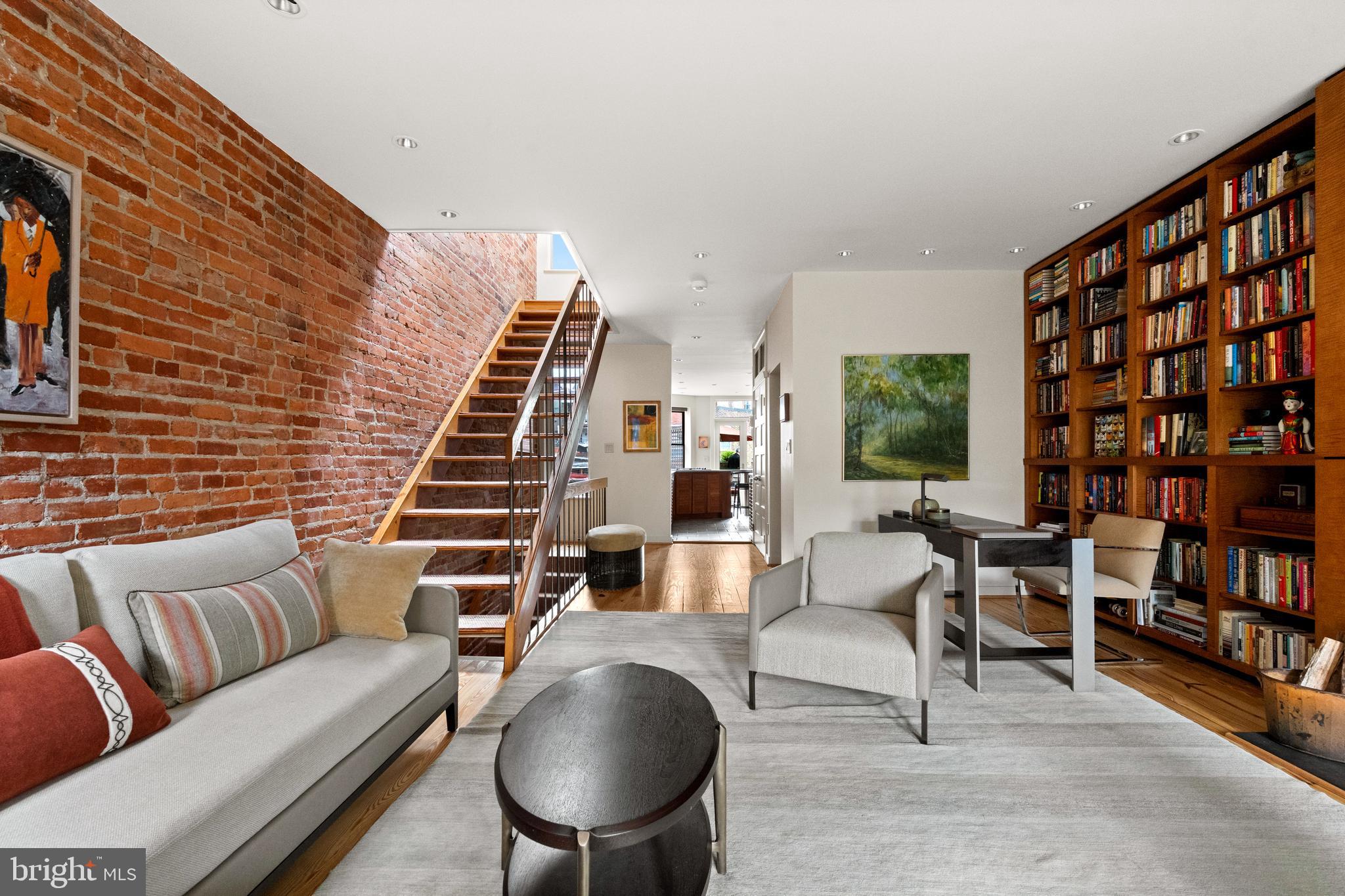 1910 BILTMORE STREET NW 2