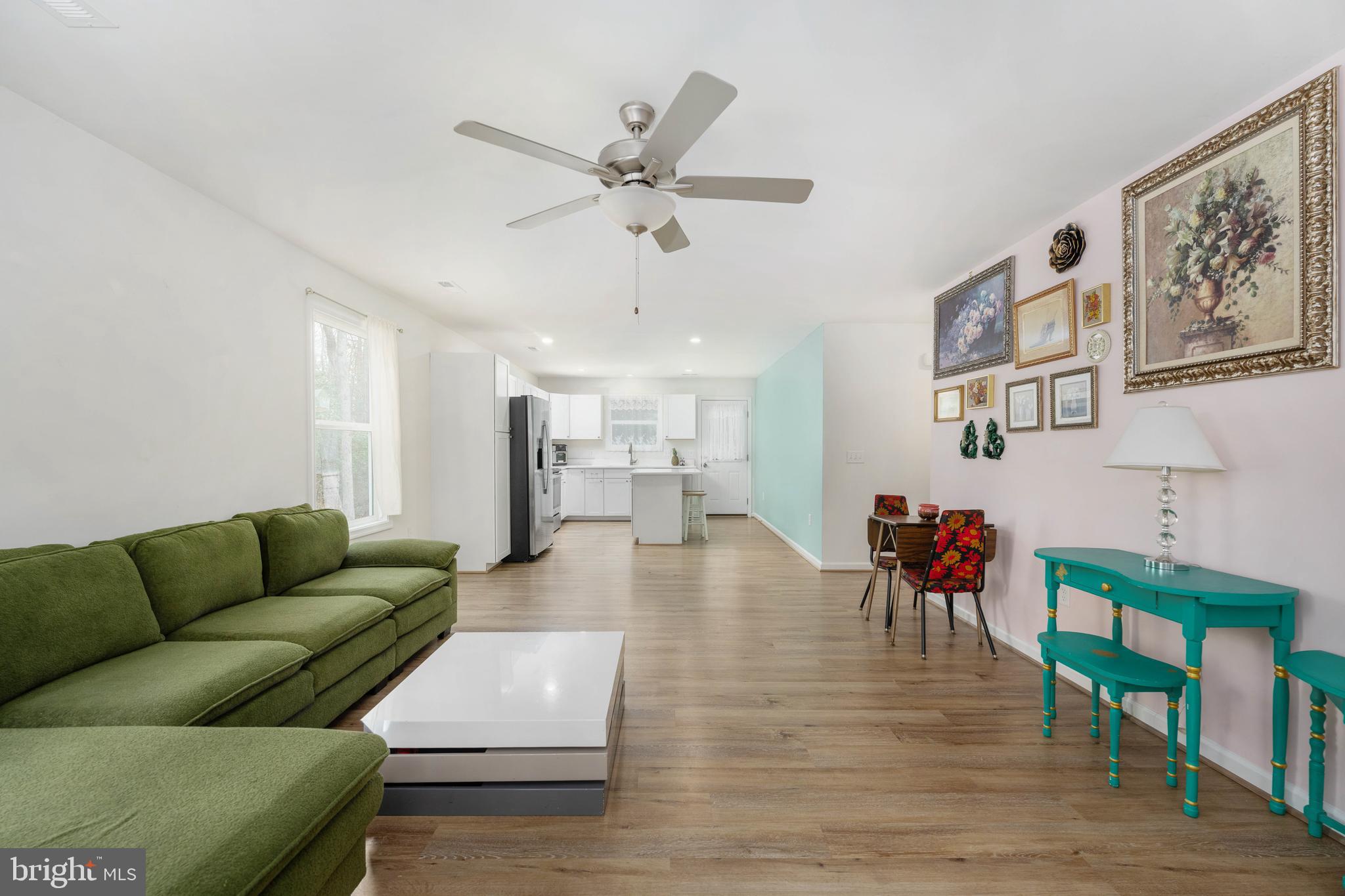 PLACID BAY EST SHOREWOOD - Residential