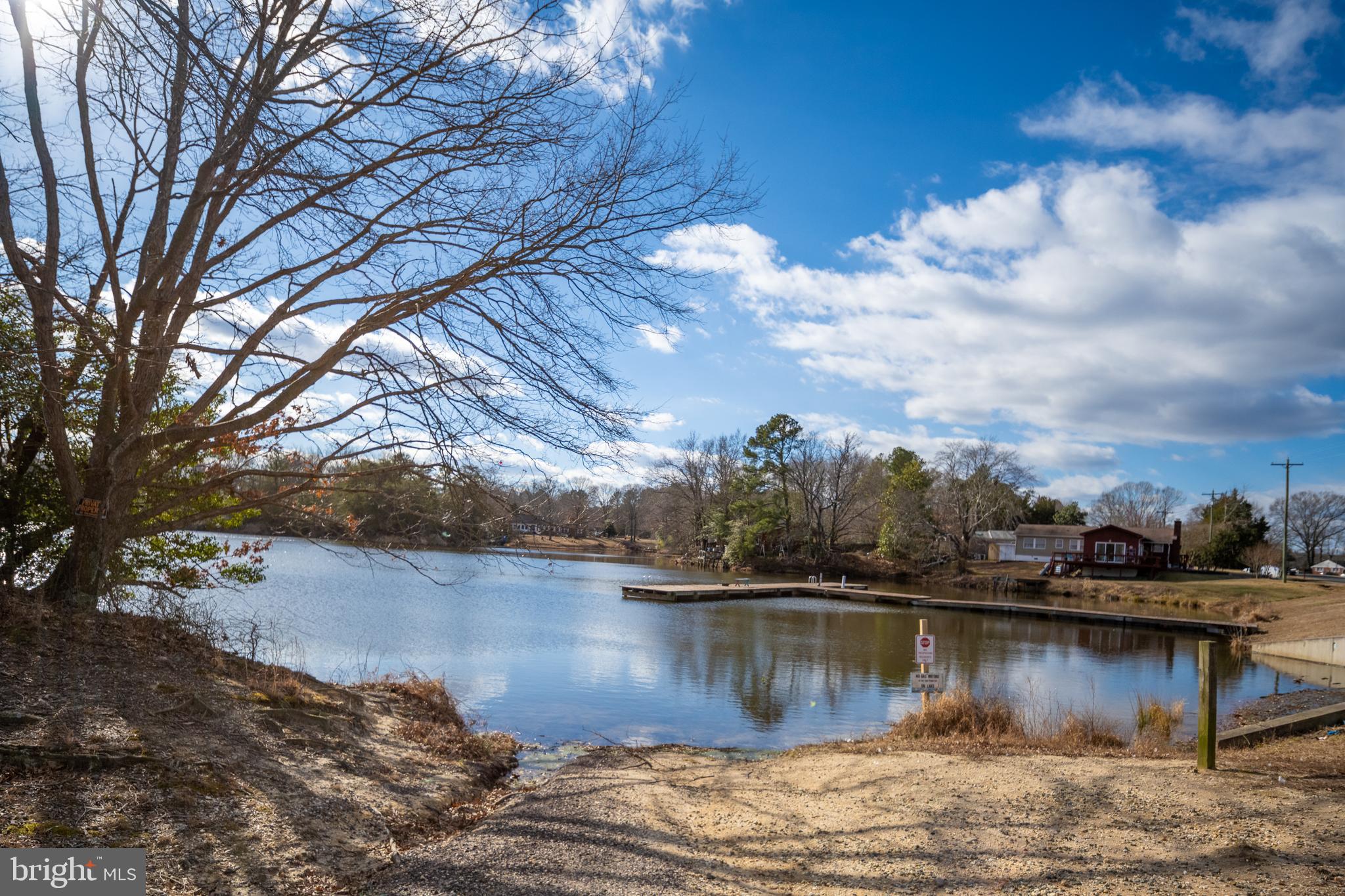 PLACID BAY EST SHOREWOOD - Residential