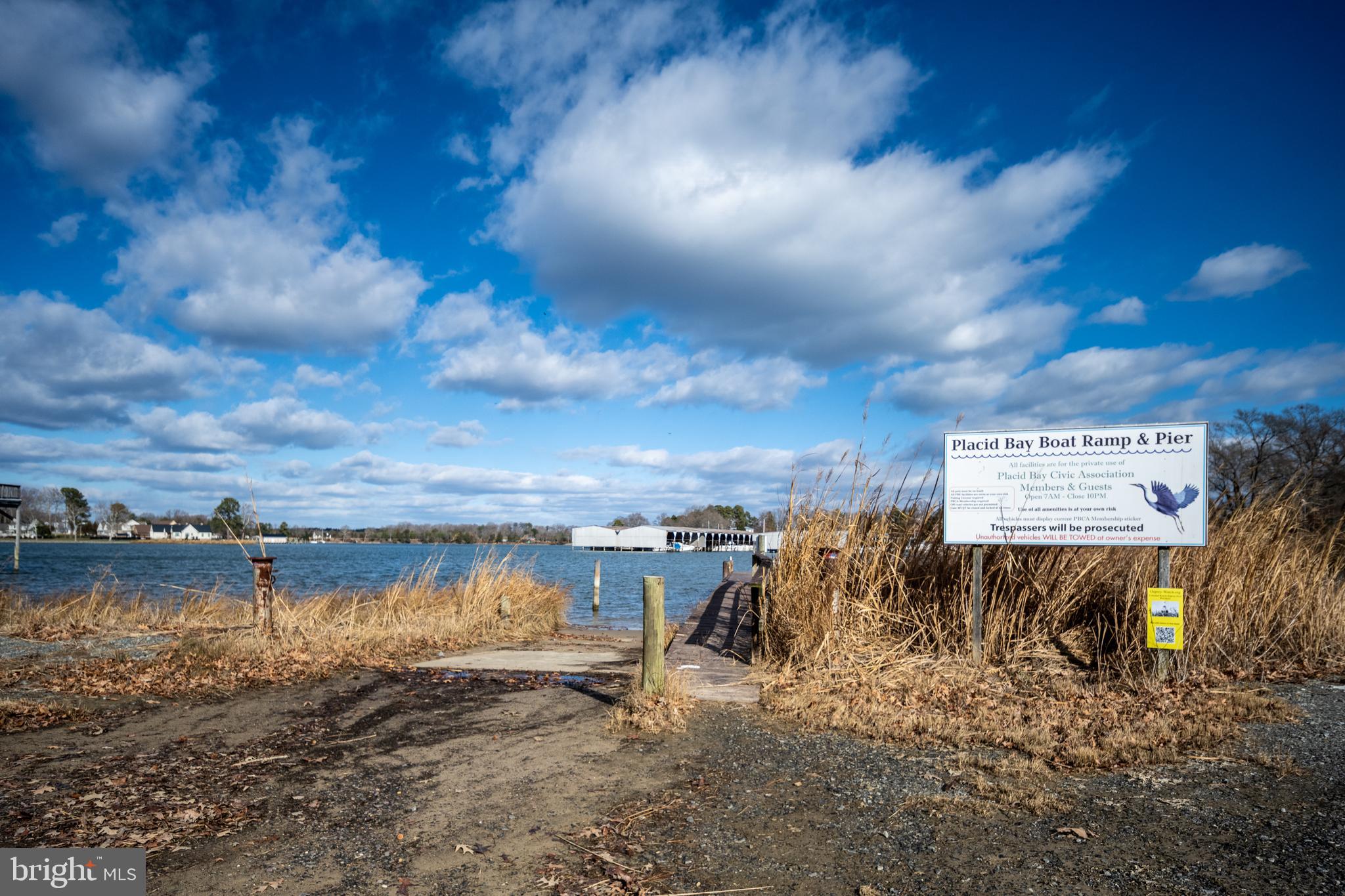 PLACID BAY EST SHOREWOOD - Residential
