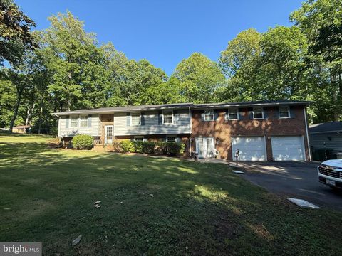 Photo of 14905 January Court, WOODBRIDGE, VA 22193 (MLS # VAPW2120050)
