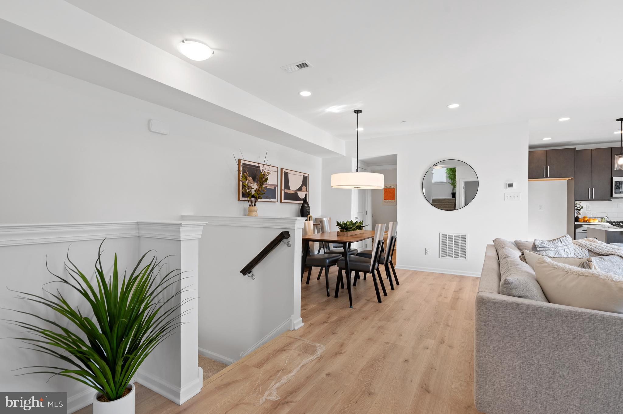 ARBOR PLACE - Residential