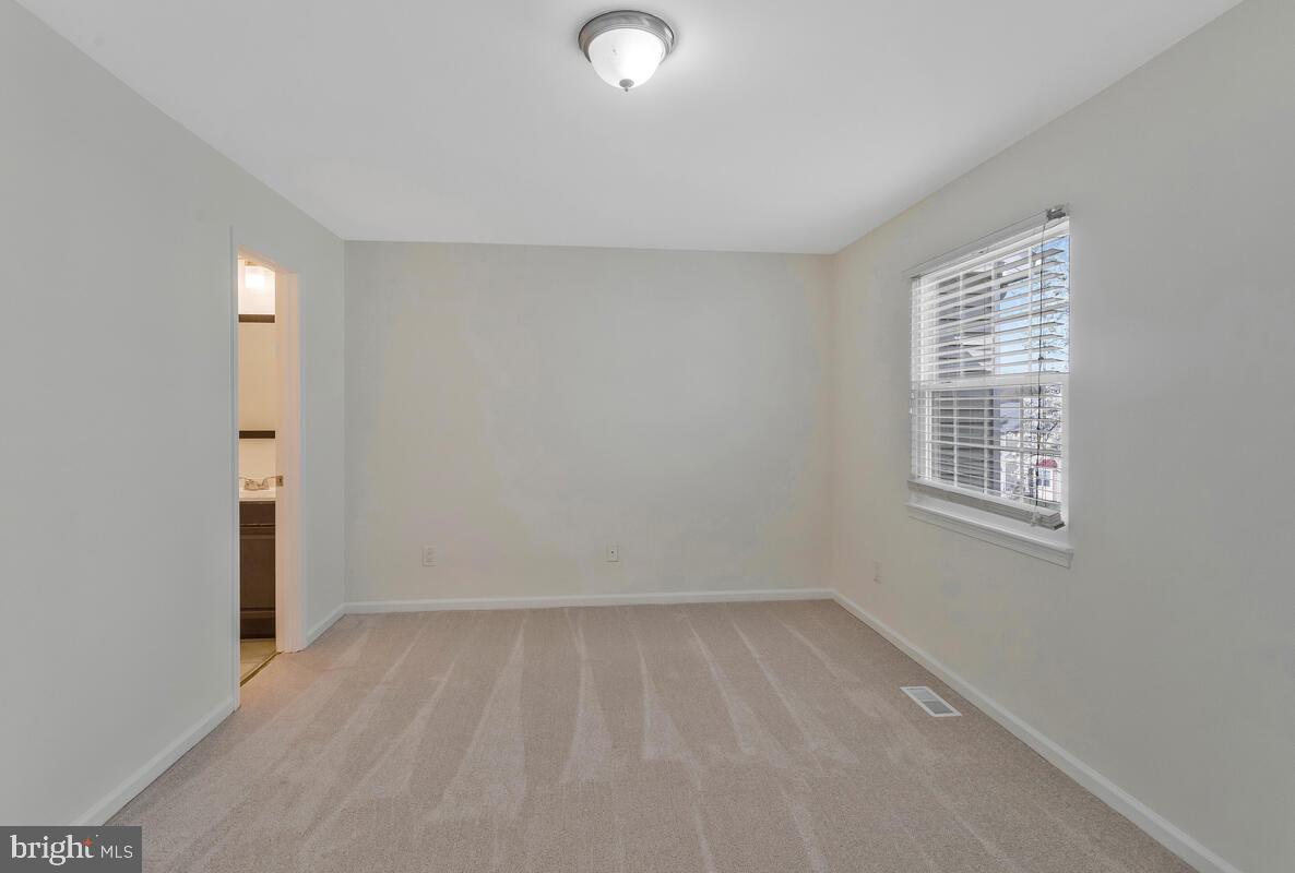 STOCKBRIDGE CONDO - Residential