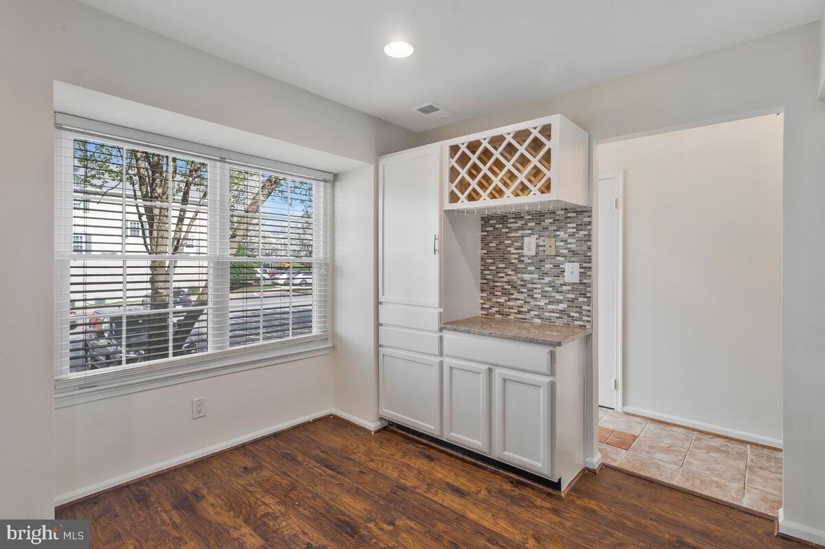 STOCKBRIDGE CONDO - Residential