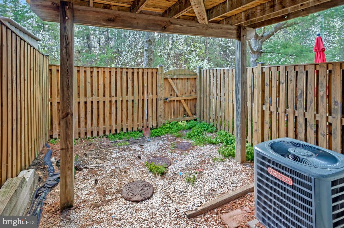 STOCKBRIDGE CONDO - Residential