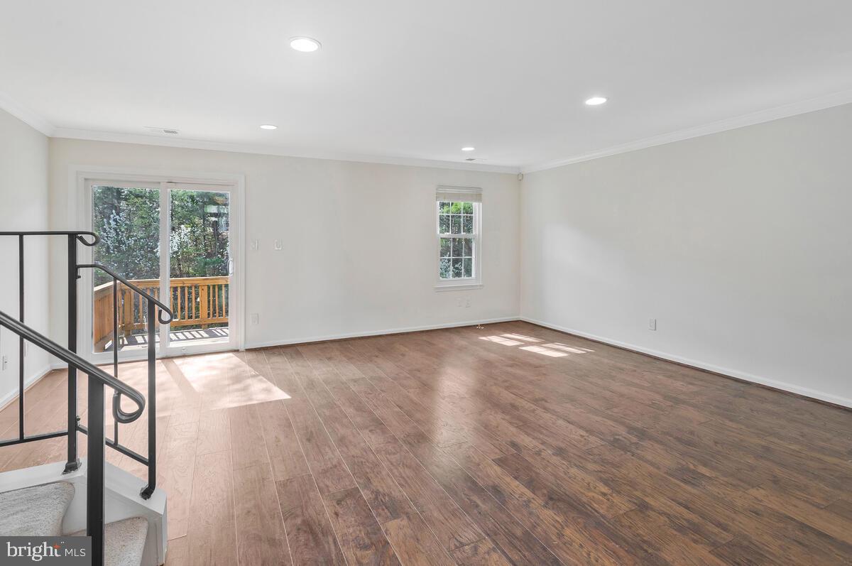 STOCKBRIDGE CONDO - Residential