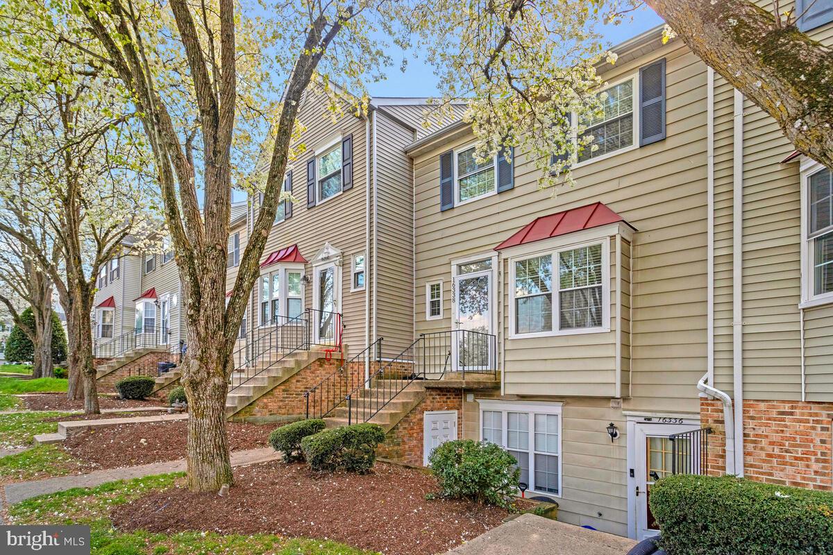 STOCKBRIDGE CONDO - Residential