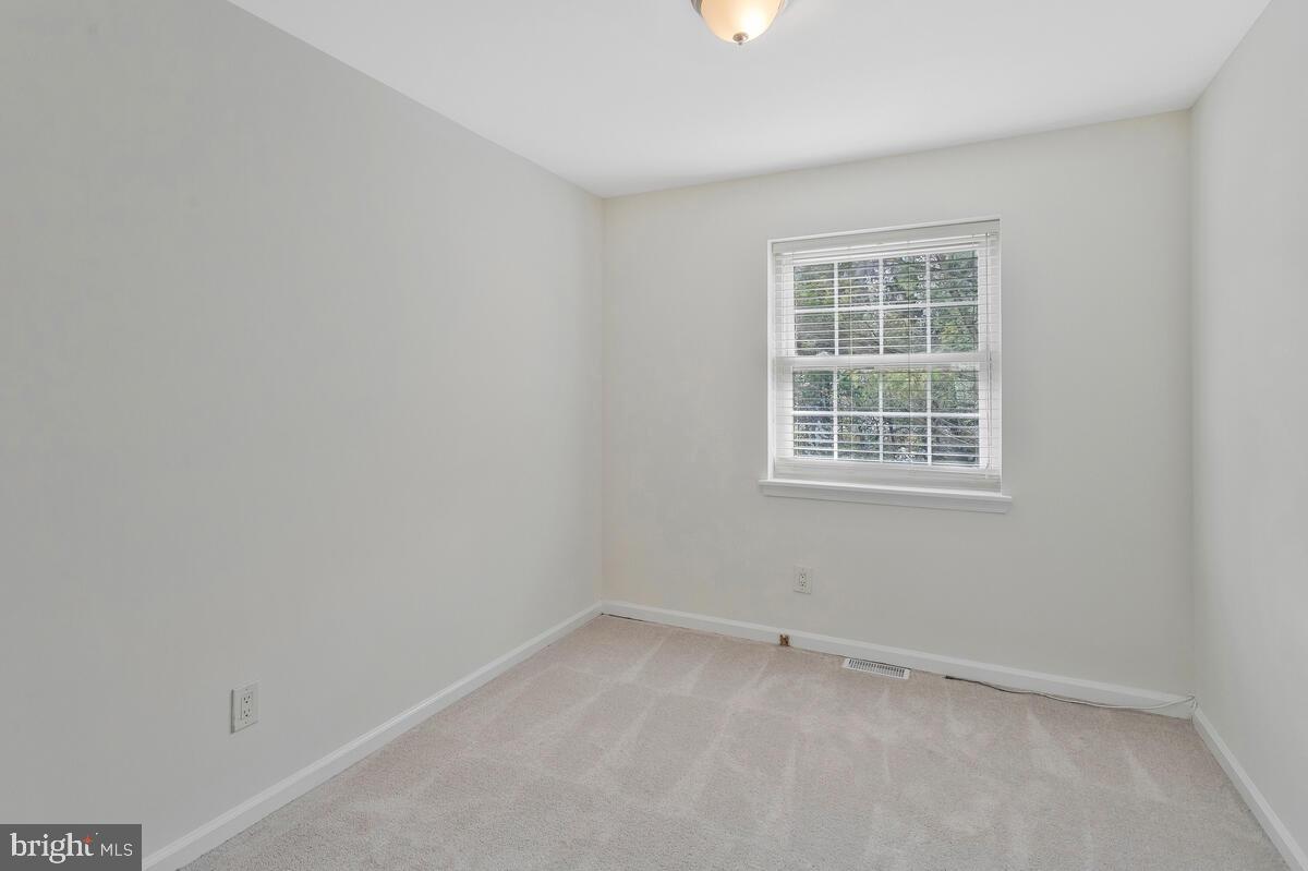 STOCKBRIDGE CONDO - Residential