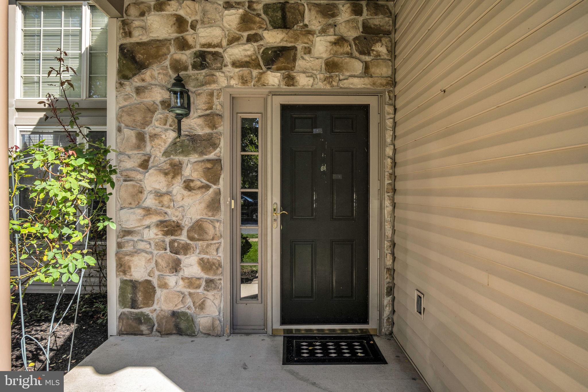 27 EDGEWATER DRIVE