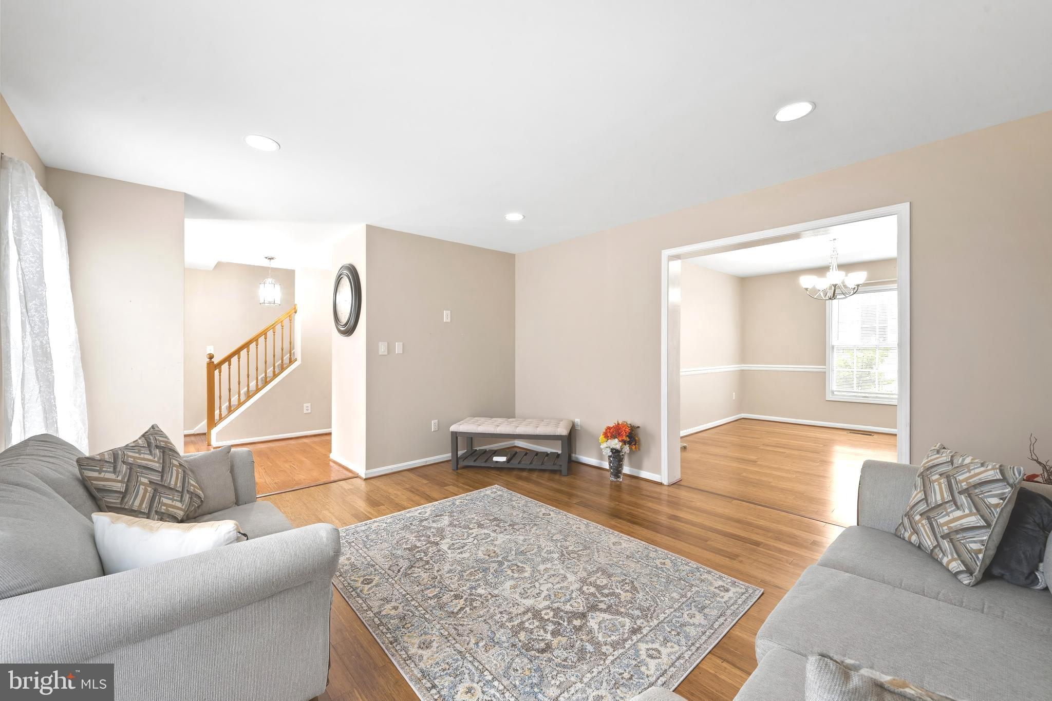 6584 MEADOWFIELD COURT