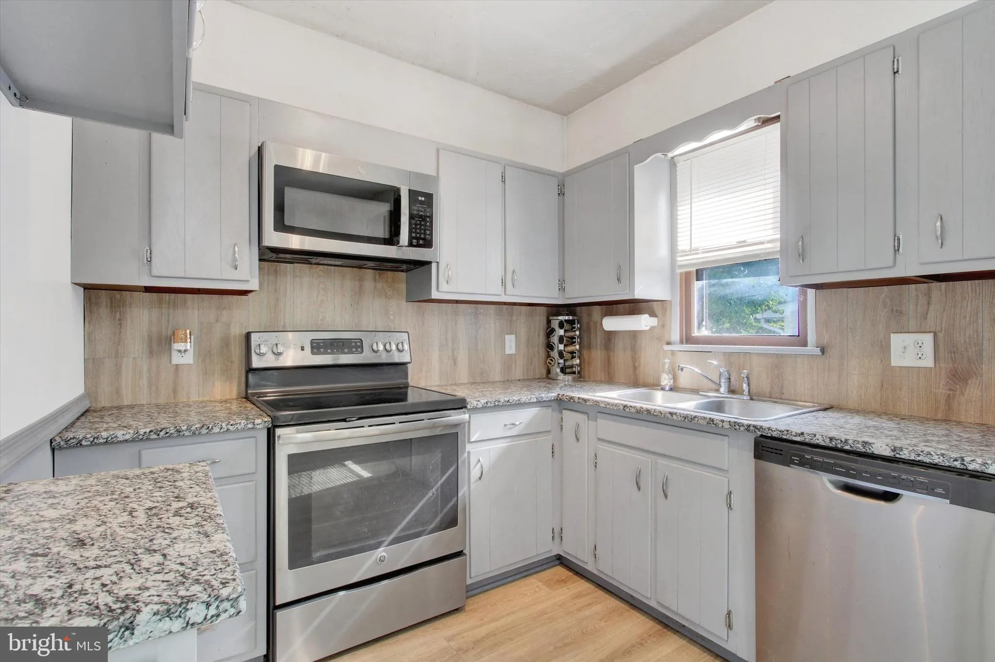 Hanover, Pennsylvania 17331, United States, 4 Bedrooms Bedrooms, ,2 BathroomsBathrooms,Residential,Active,162610