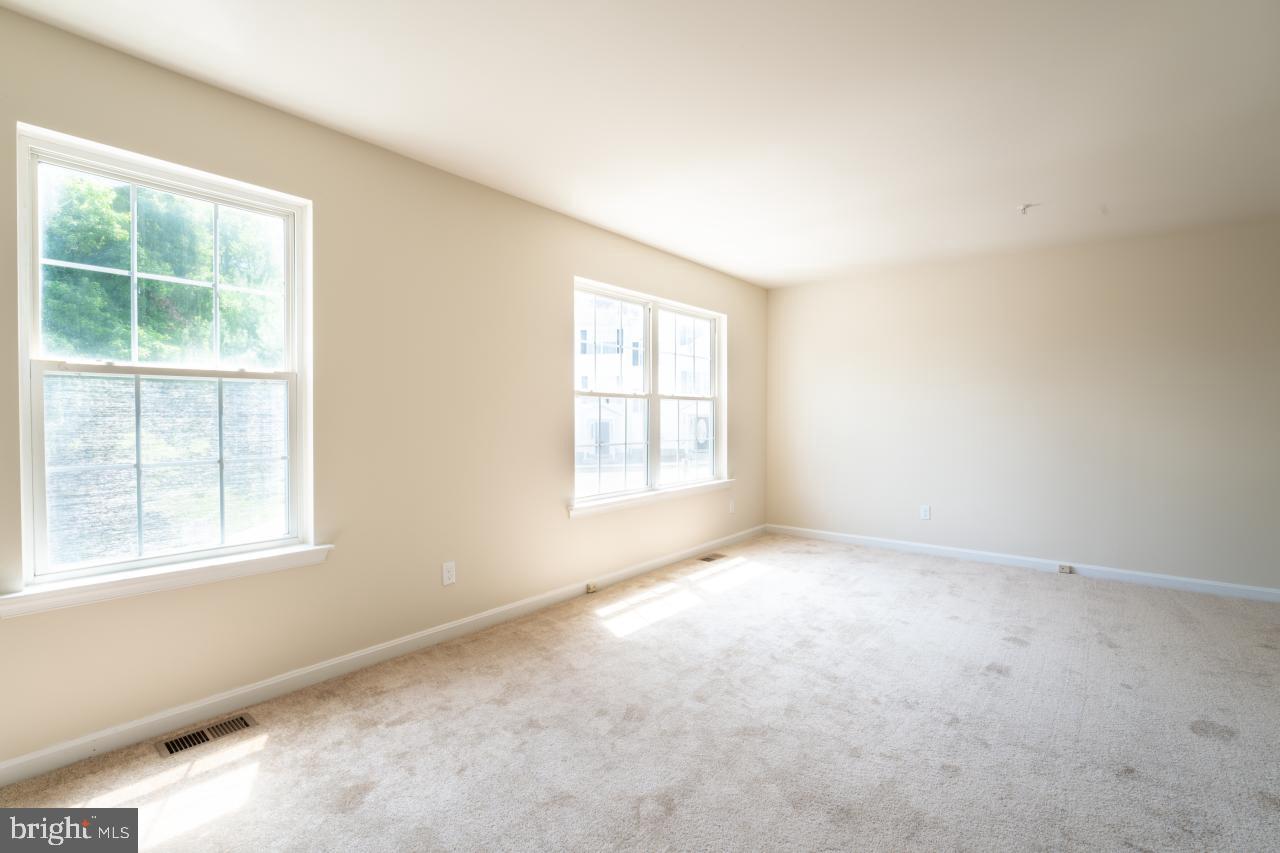 CAPTAINS QUARTER CONDOMINIUM - Residential Lease