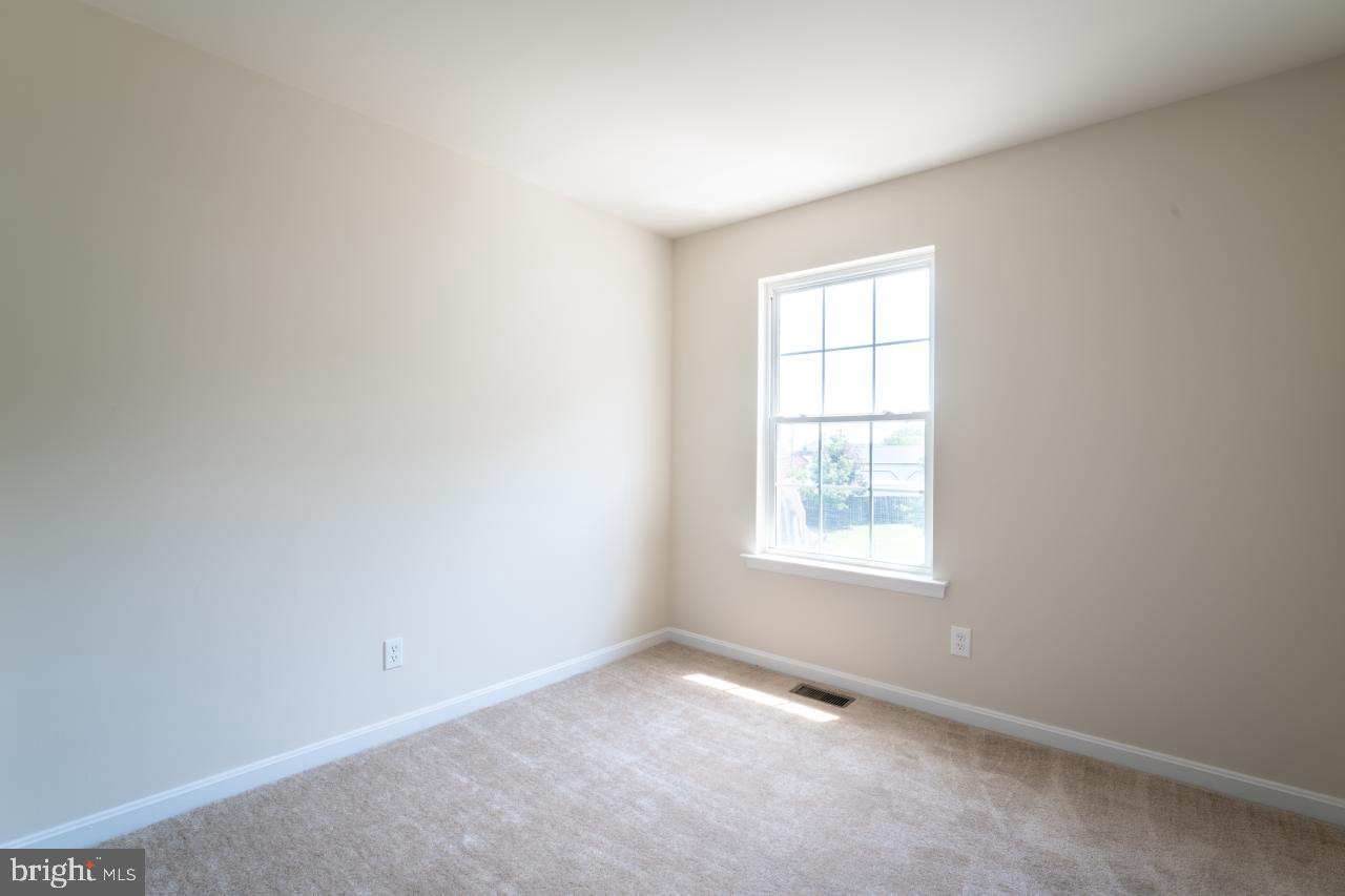 CAPTAINS QUARTER CONDOMINIUM - Residential Lease