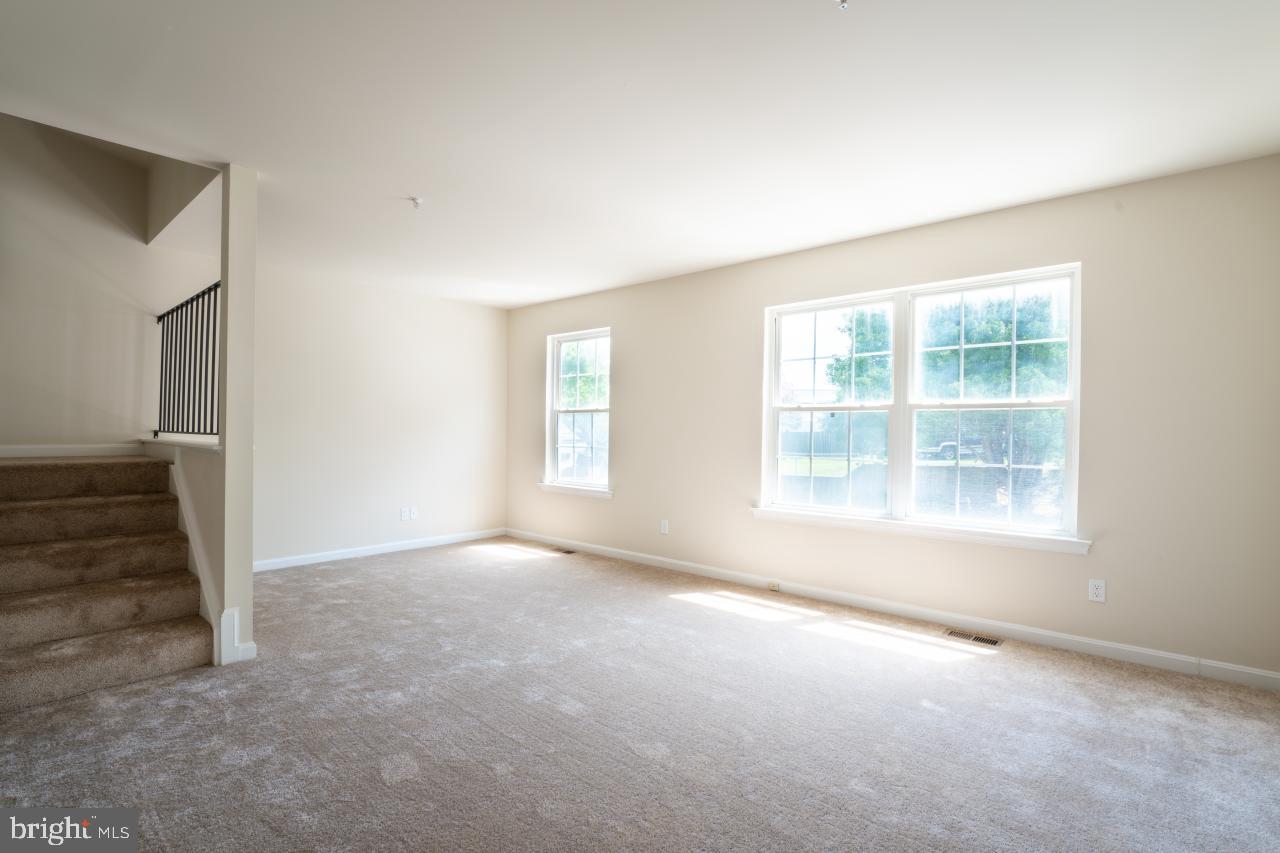 CAPTAINS QUARTER CONDOMINIUM - Residential Lease