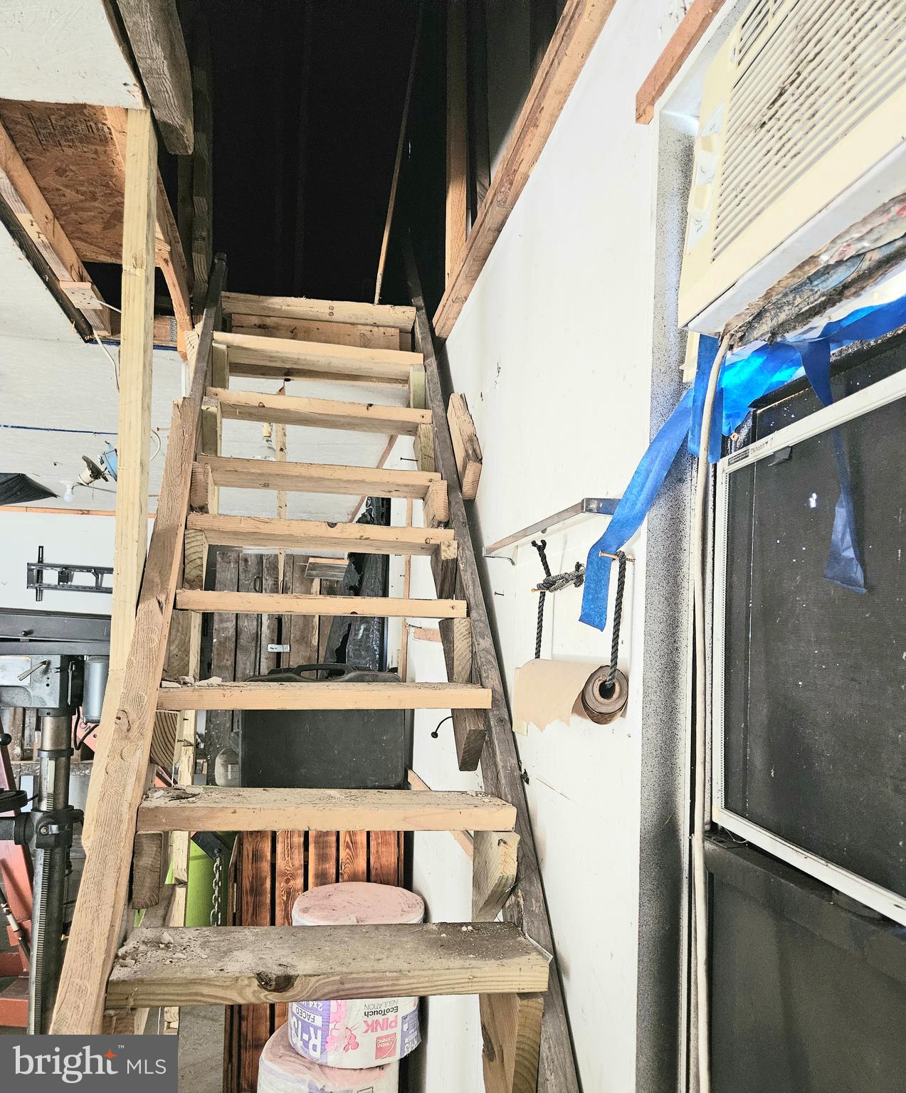 FAIRVIEW ESTATES - Residential