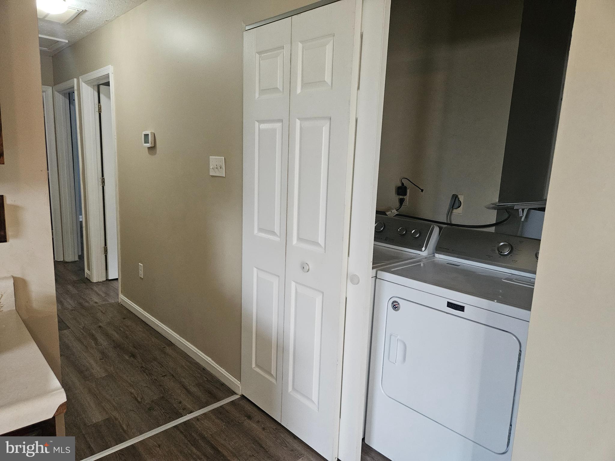 FAIRVIEW ESTATES - Residential