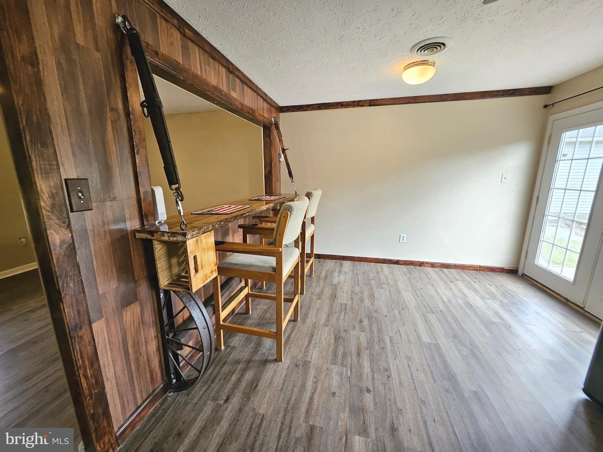 FAIRVIEW ESTATES - Residential