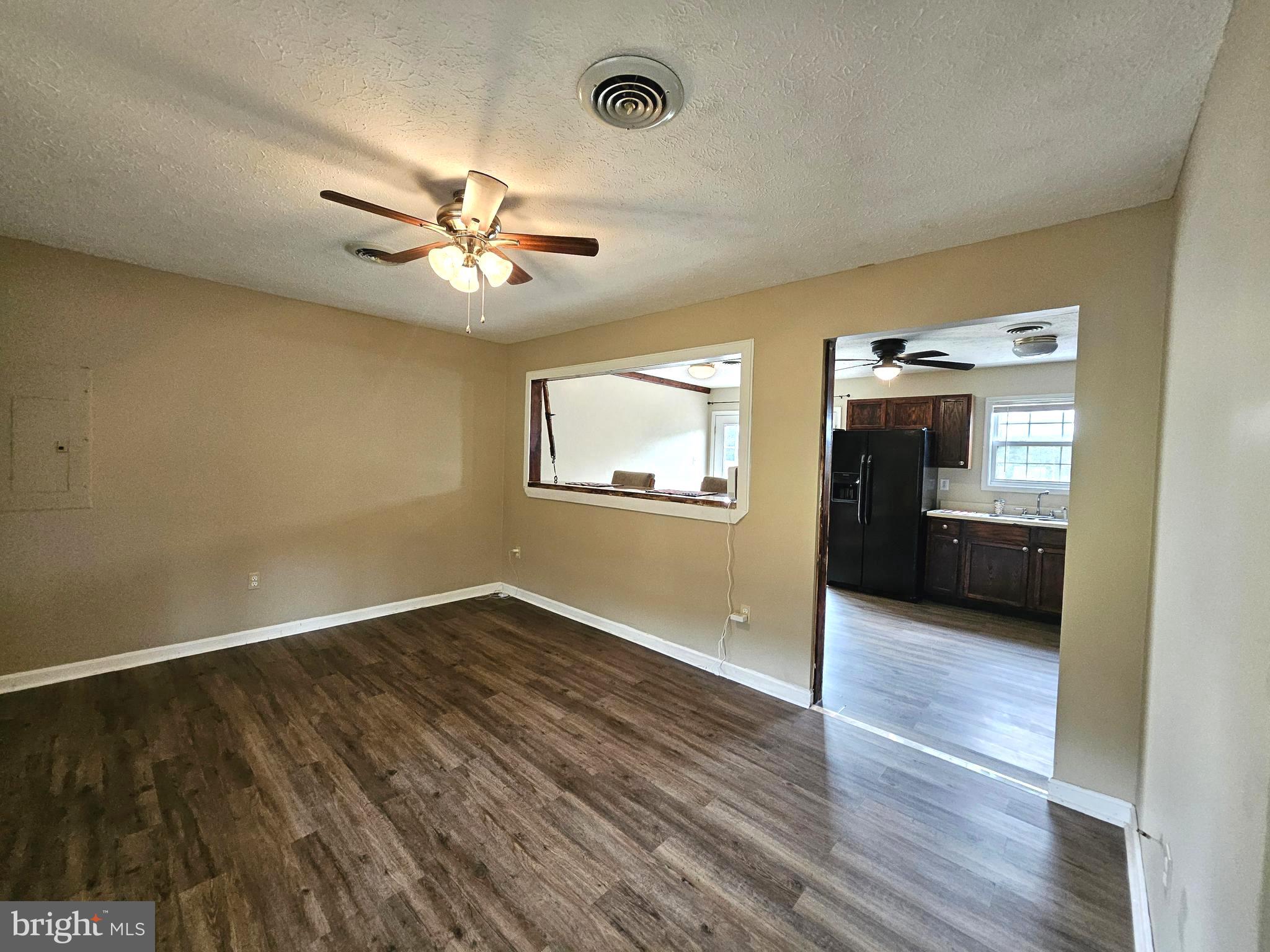 FAIRVIEW ESTATES - Residential