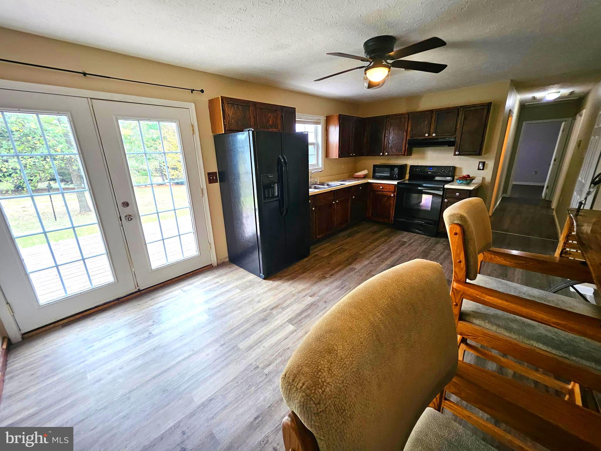 FAIRVIEW ESTATES - Residential