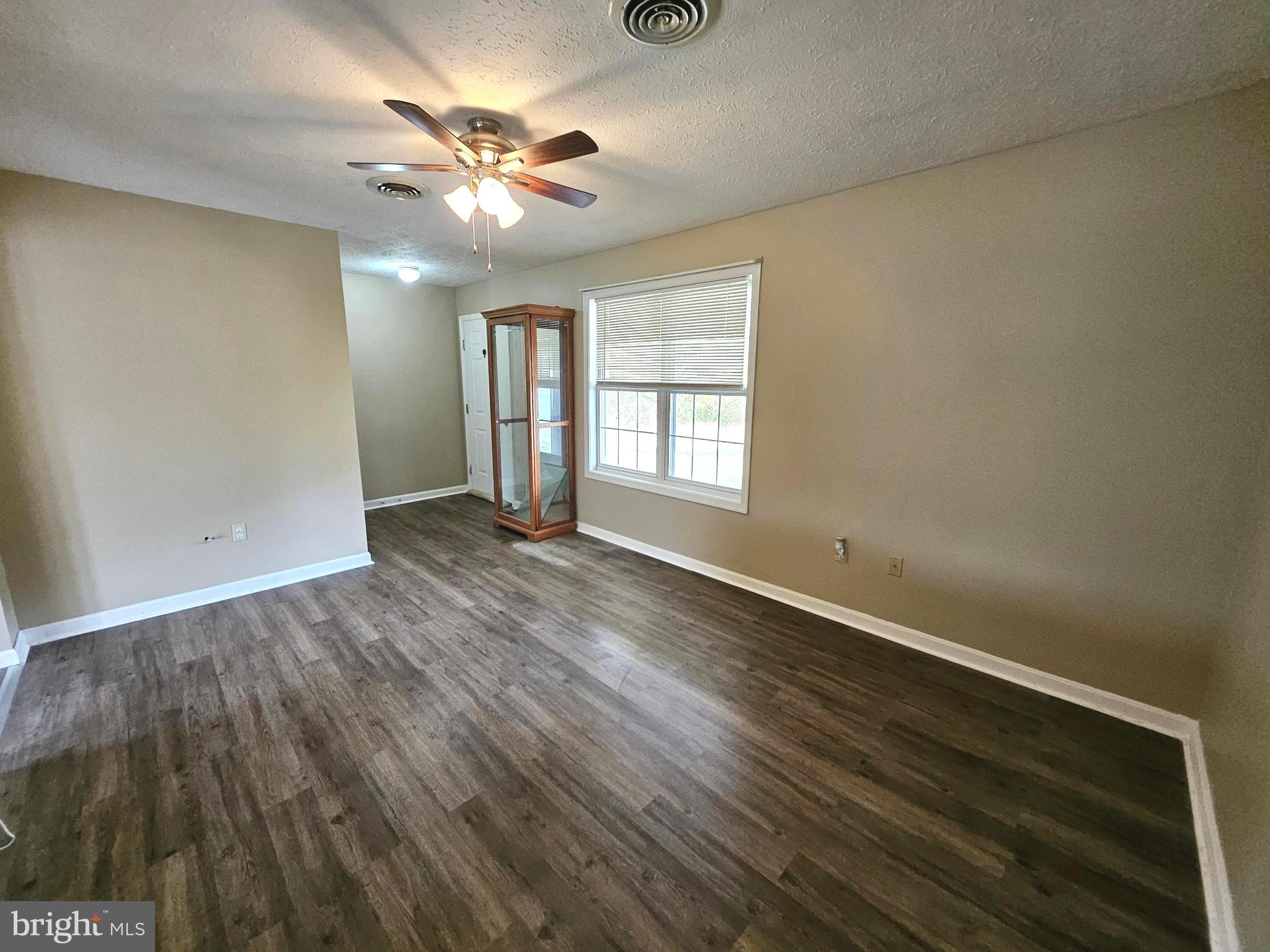 FAIRVIEW ESTATES - Residential