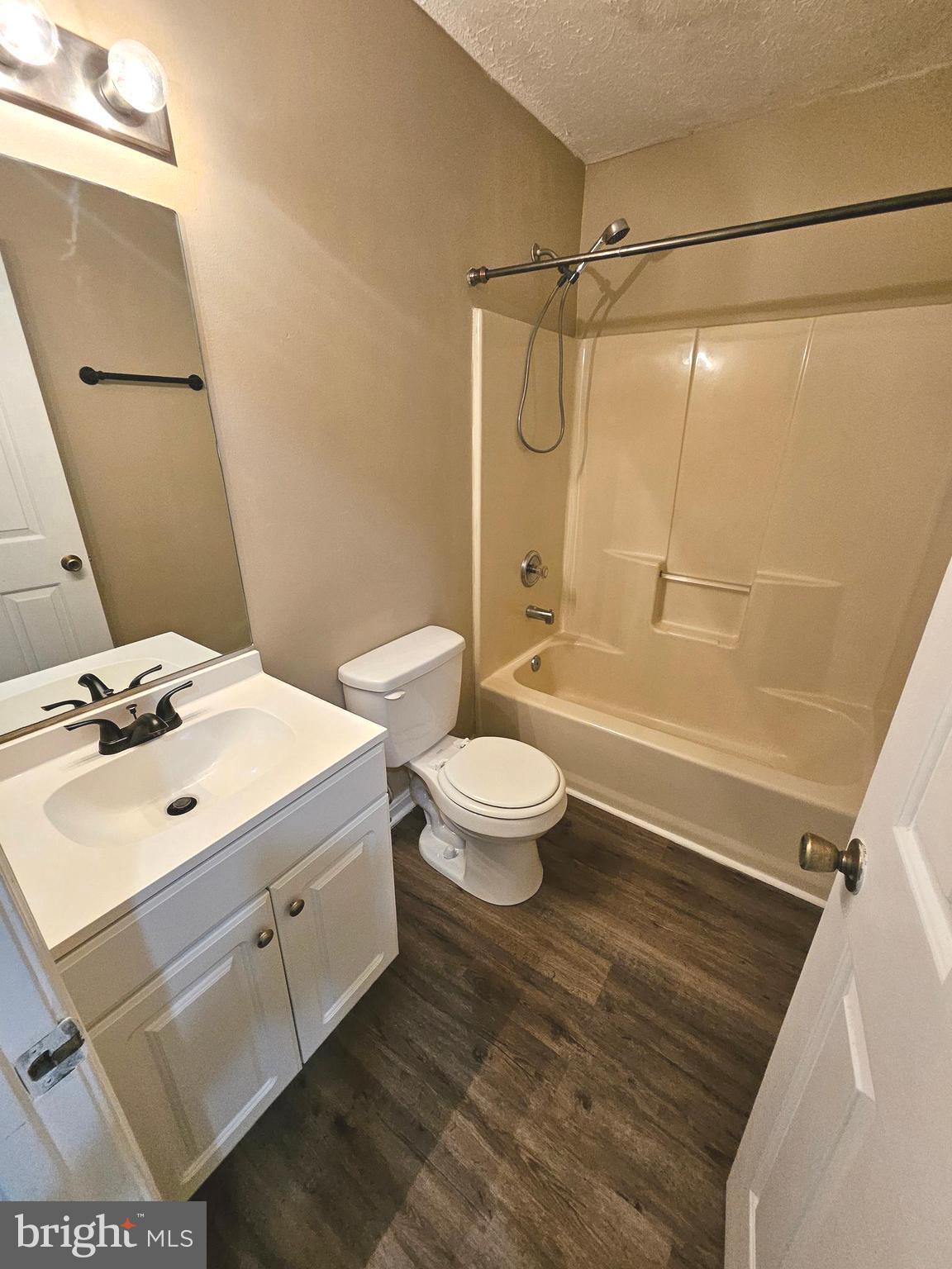 FAIRVIEW ESTATES - Residential