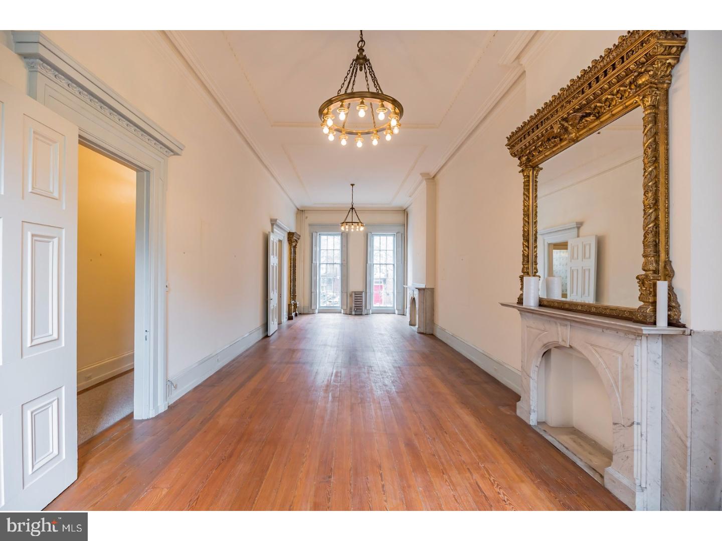 SOCIETY HILL - Residential