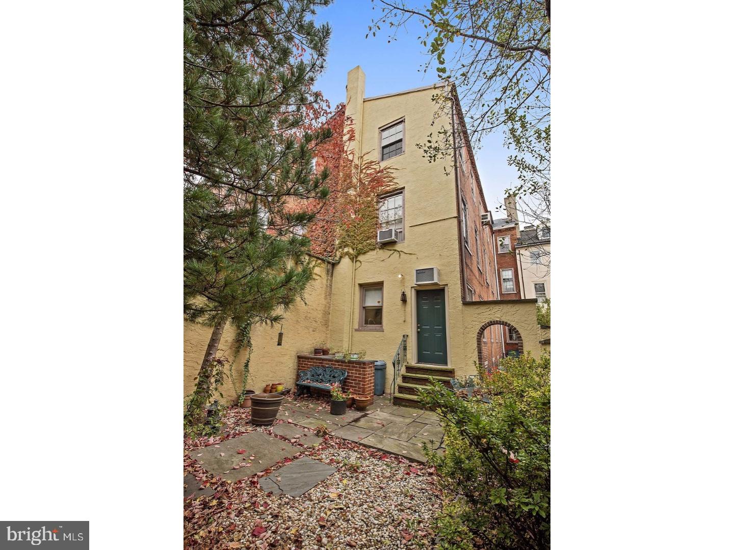 SOCIETY HILL - Residential