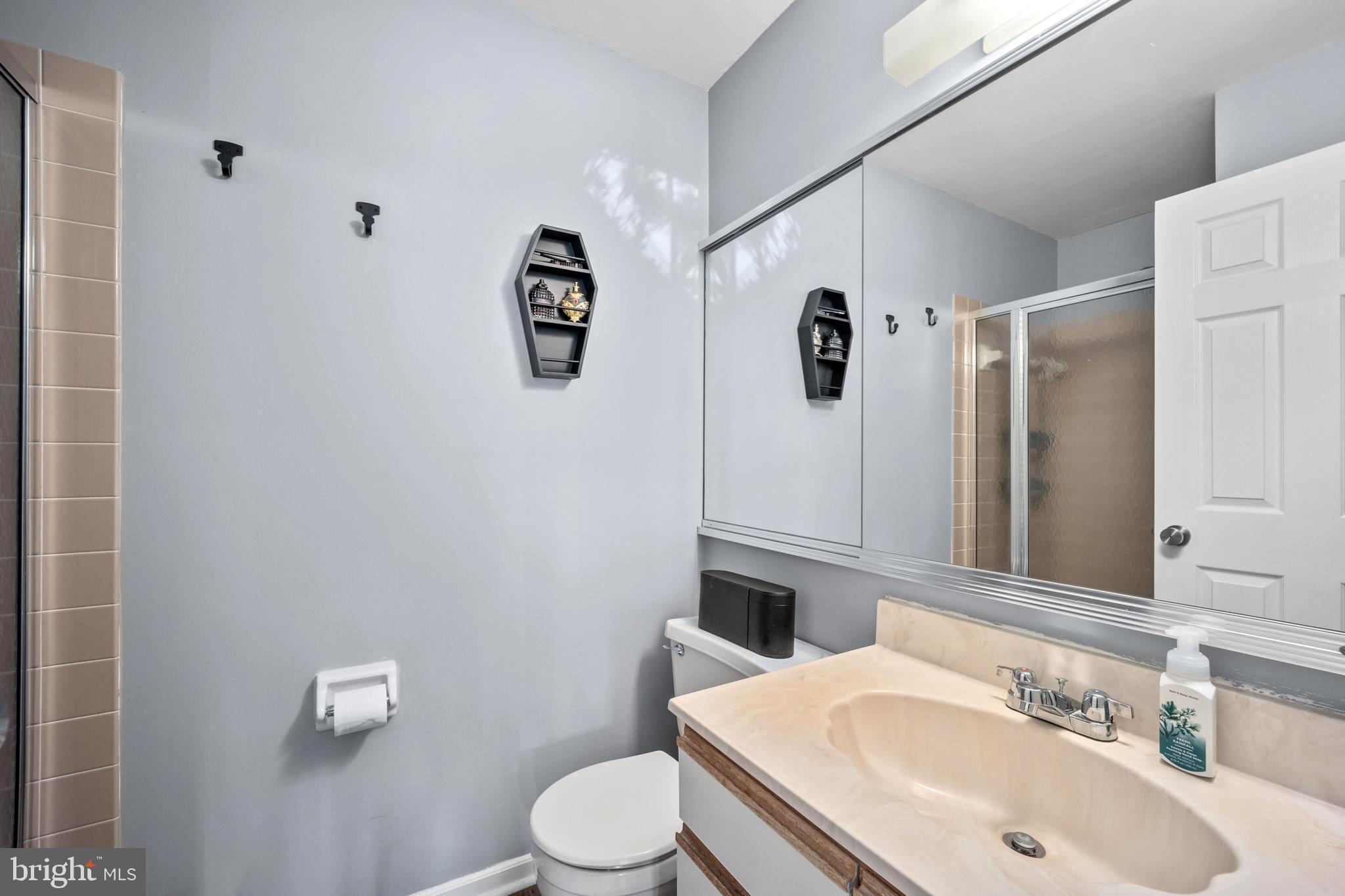 SAW MILL VALLEY - Residential