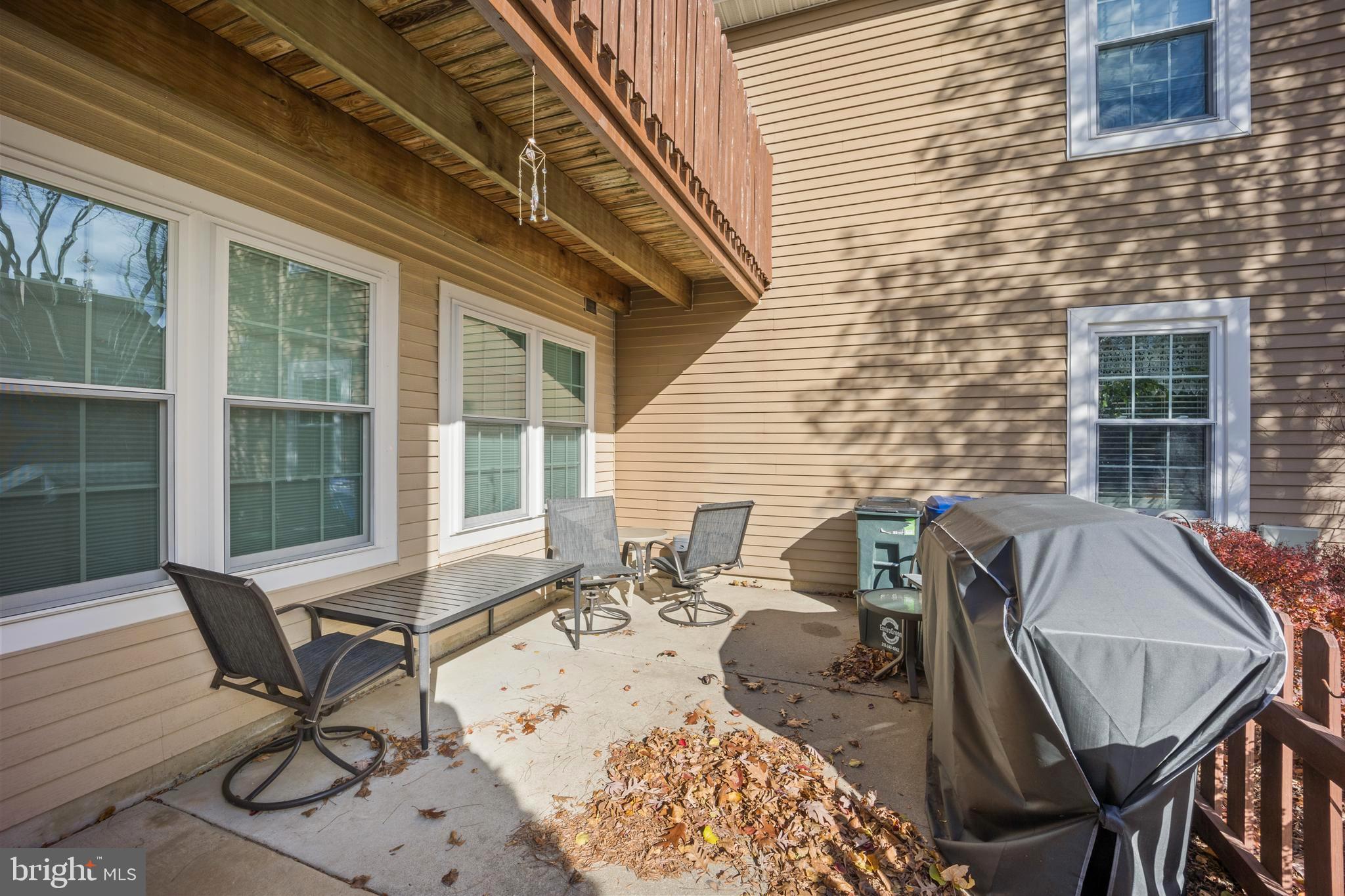 SAW MILL VALLEY - Residential