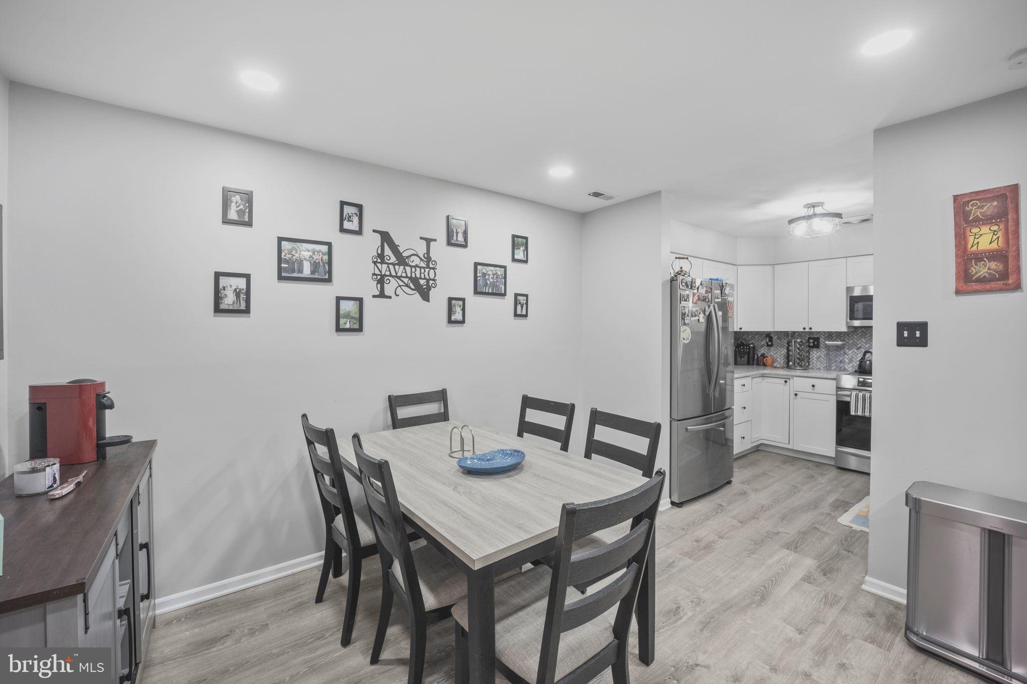 SAW MILL VALLEY - Residential