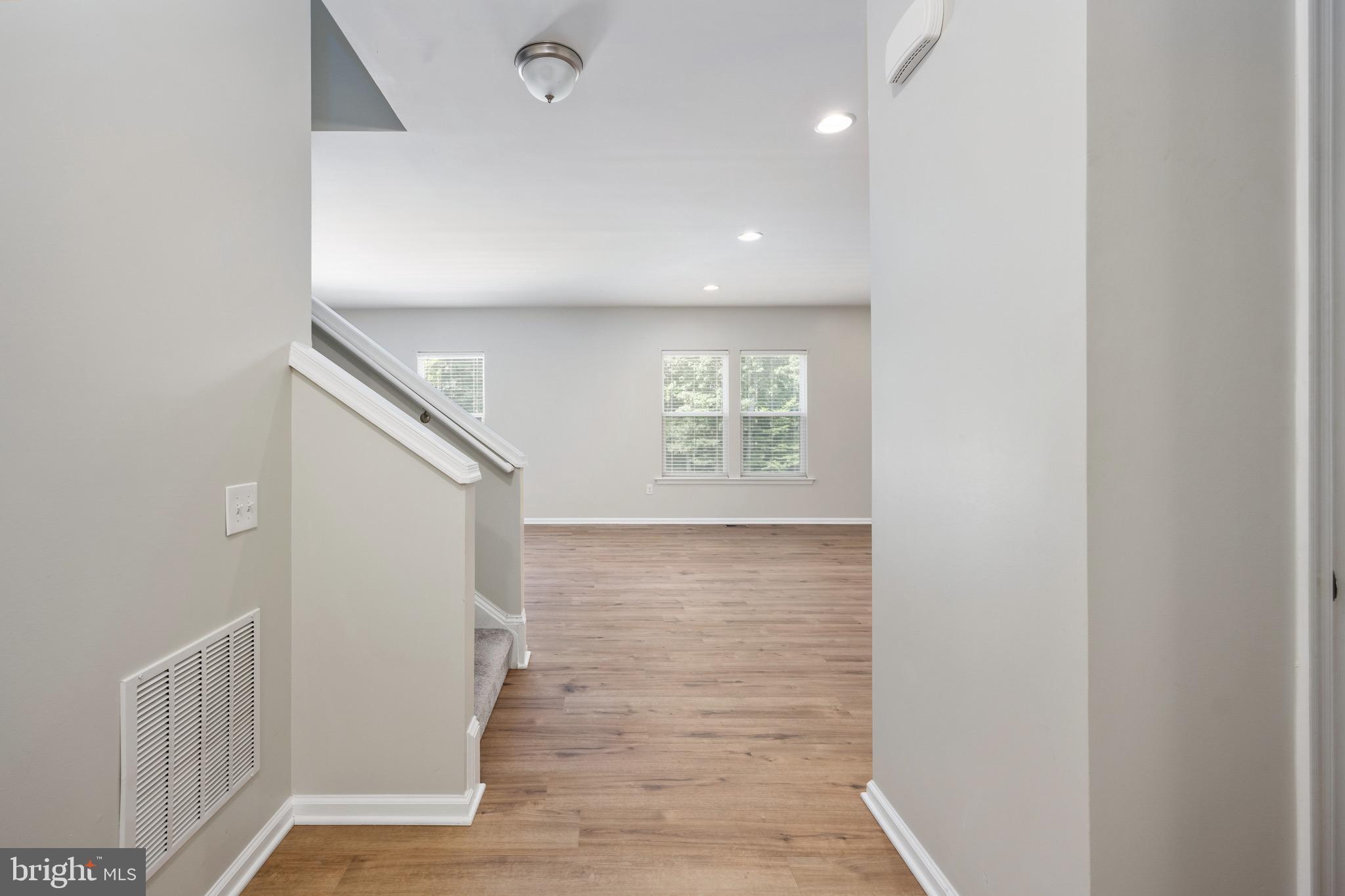 STAFFORD LAKES VILLAGE - Residential