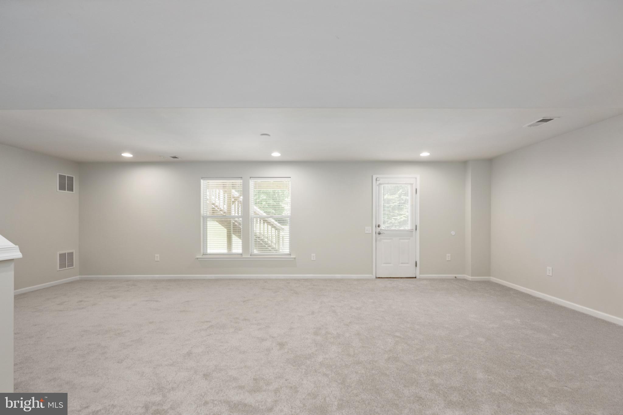 STAFFORD LAKES VILLAGE - Residential