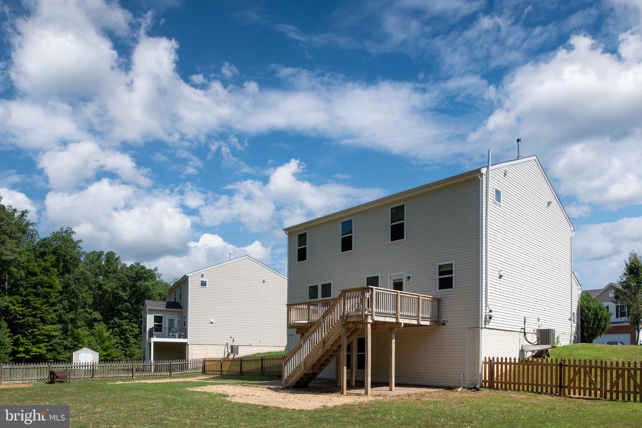 STAFFORD LAKES VILLAGE - Residential