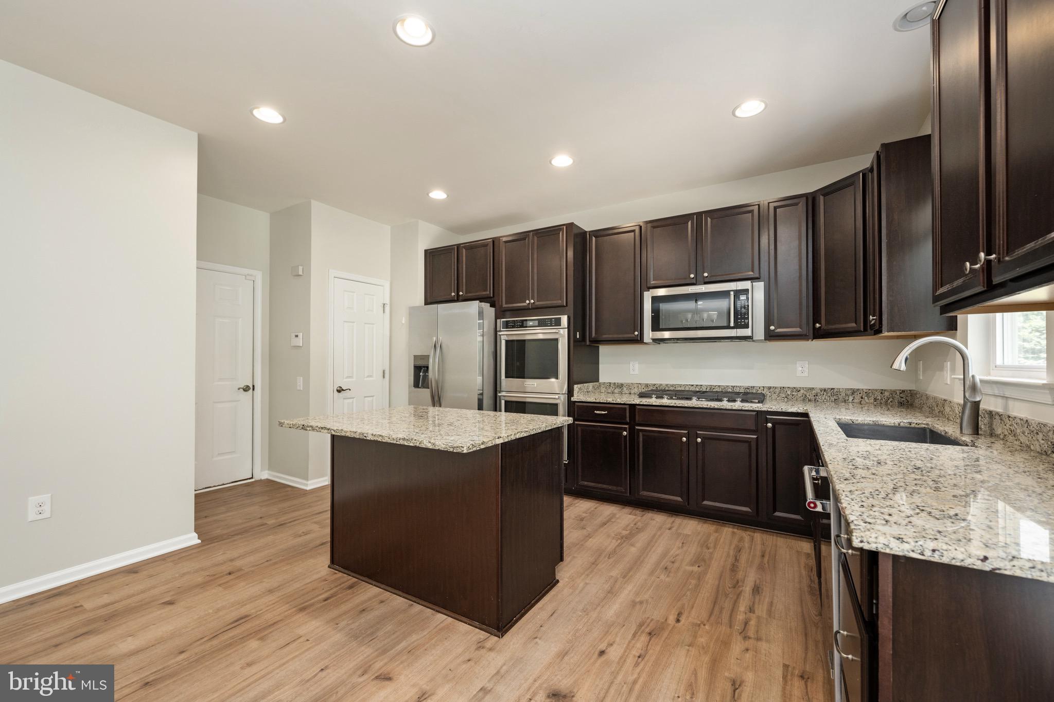 STAFFORD LAKES VILLAGE - Residential