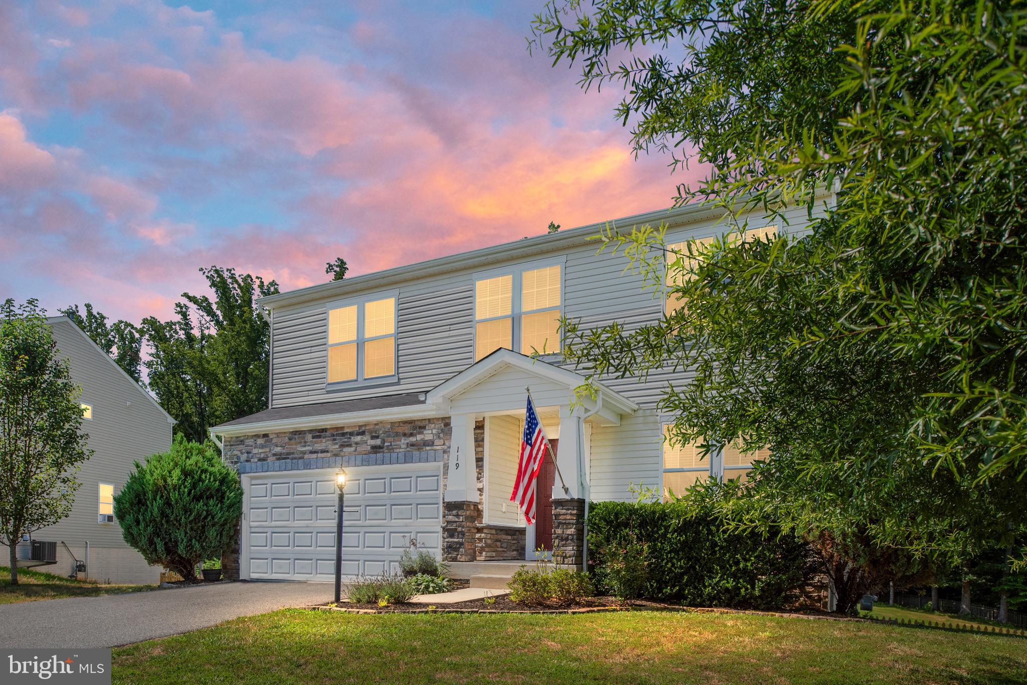 STAFFORD LAKES VILLAGE - Residential