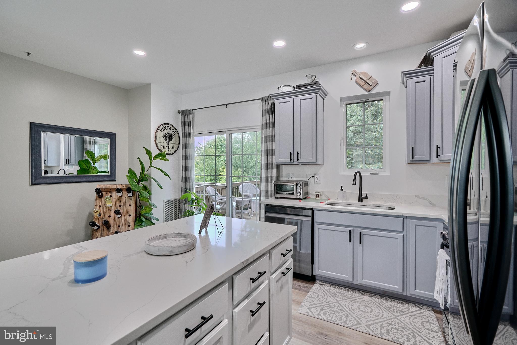 TANYARD SPRINGS - Residential