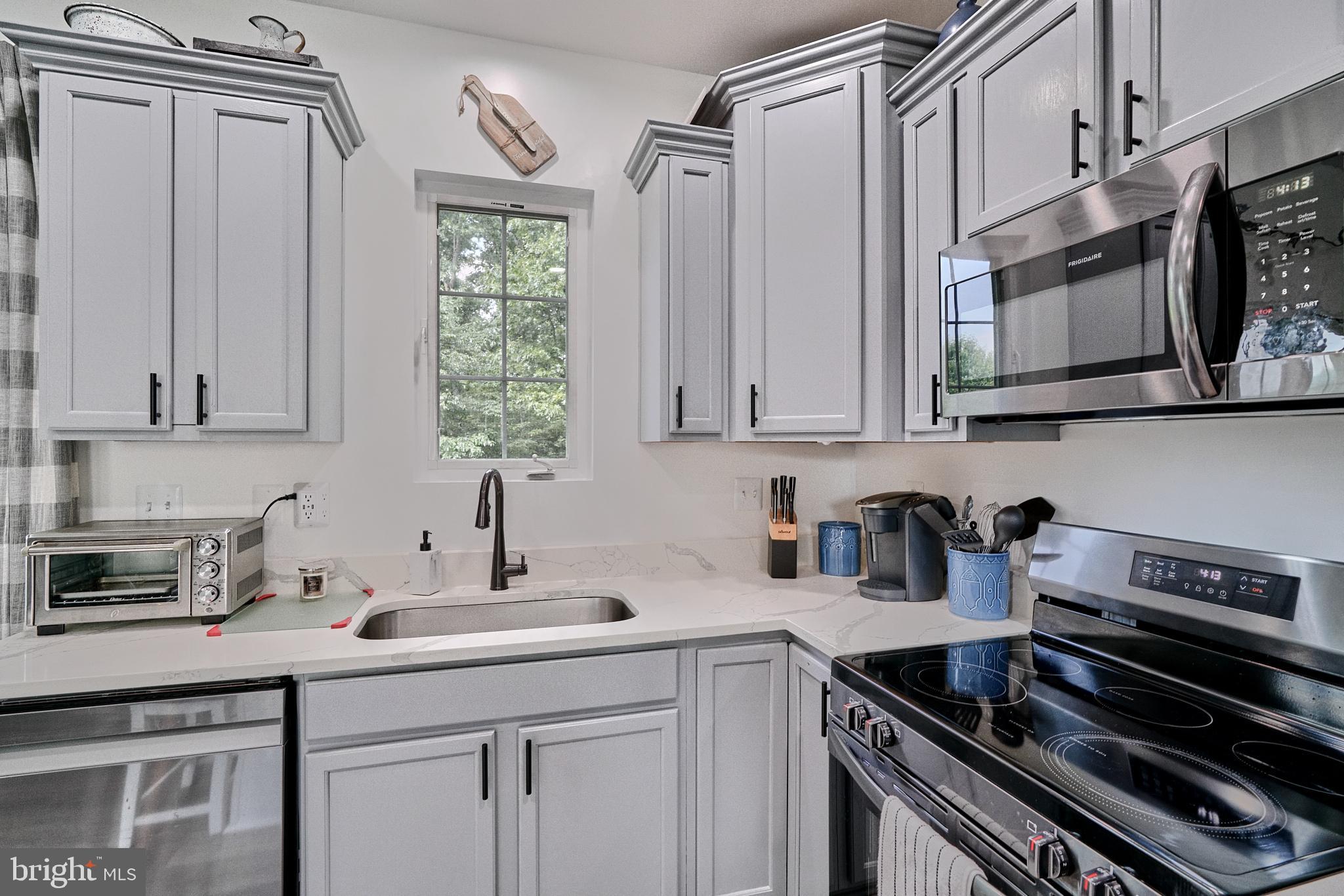 TANYARD SPRINGS - Residential