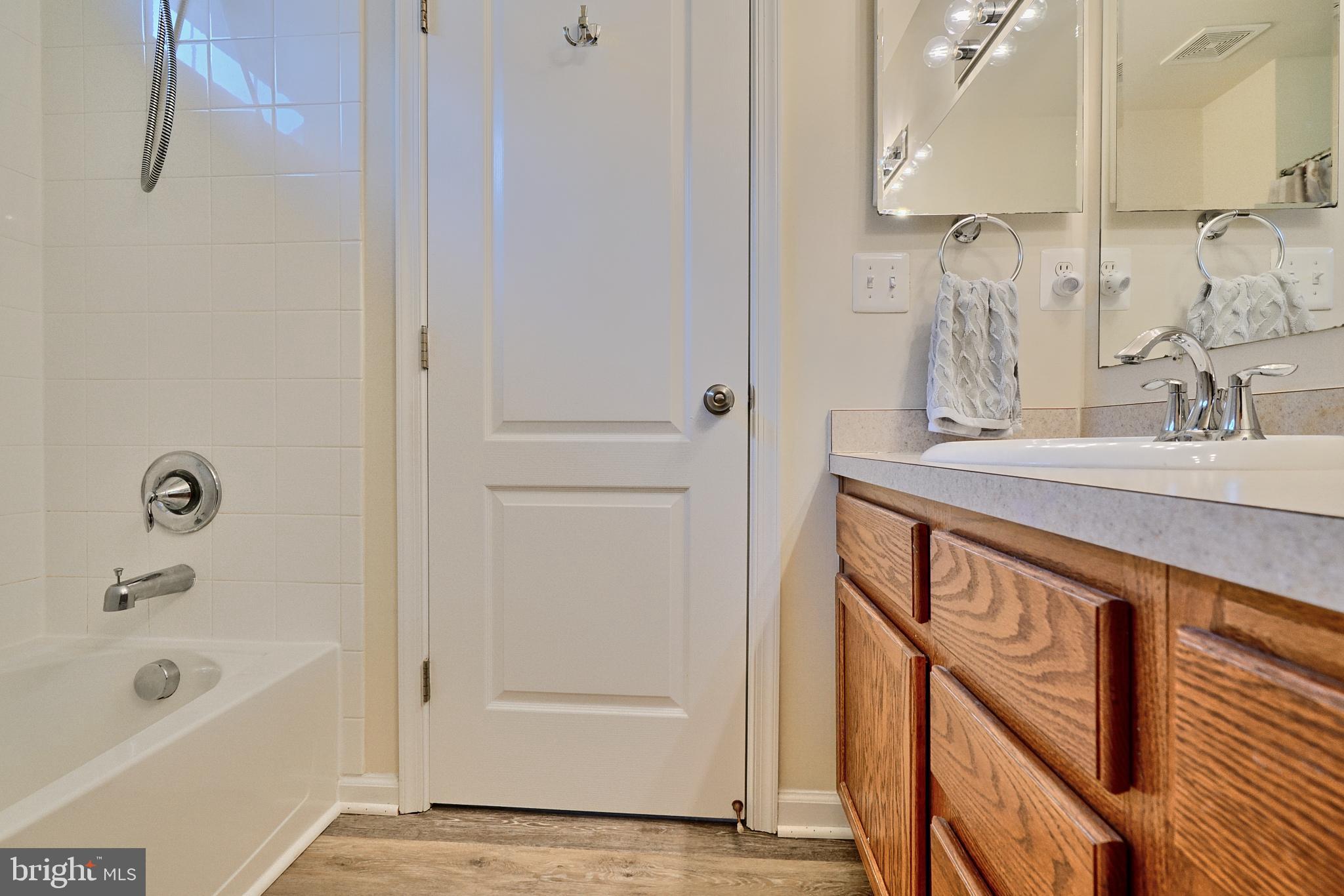 TANYARD SPRINGS - Residential