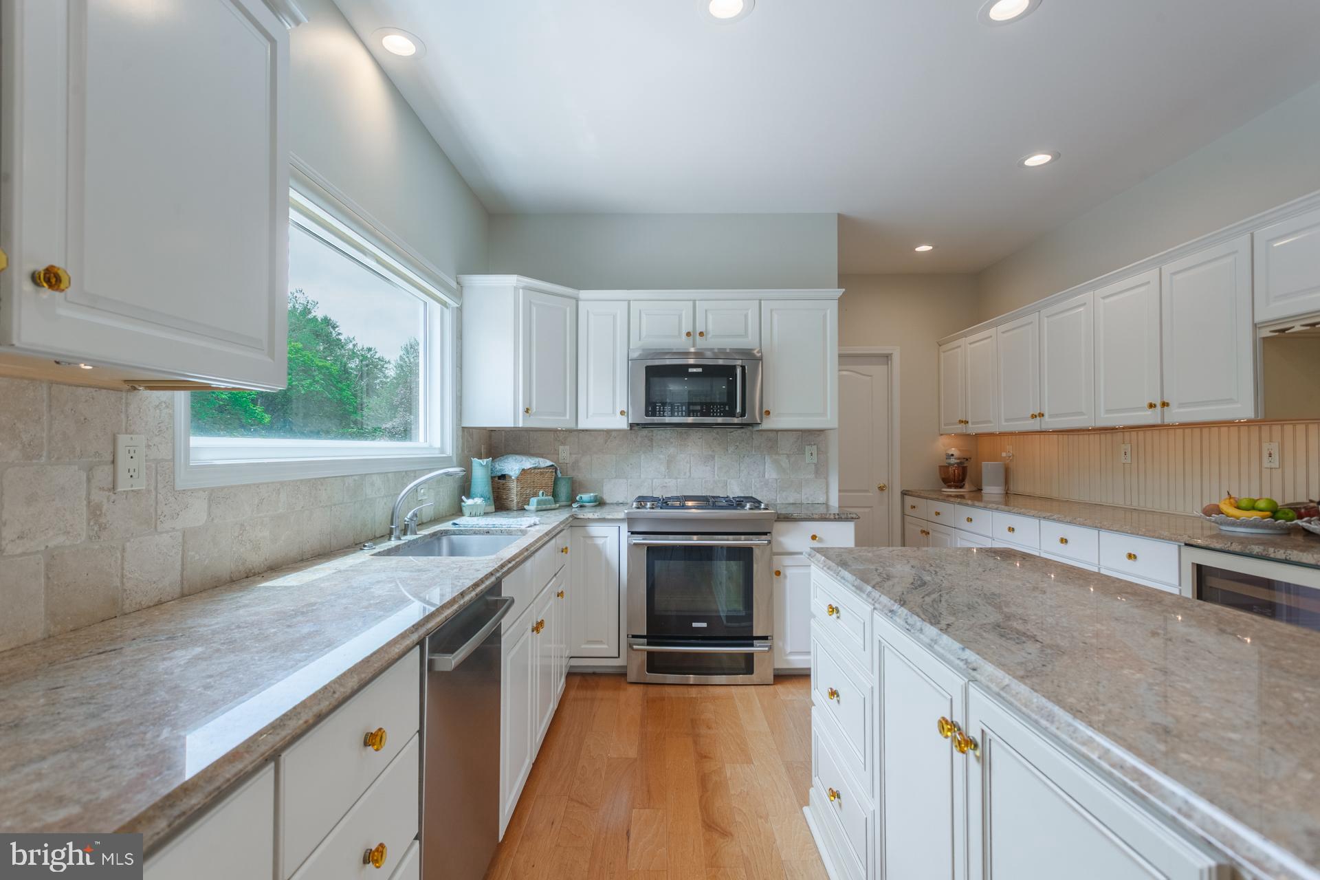 HILLS AT NORTHAMPT - Residential