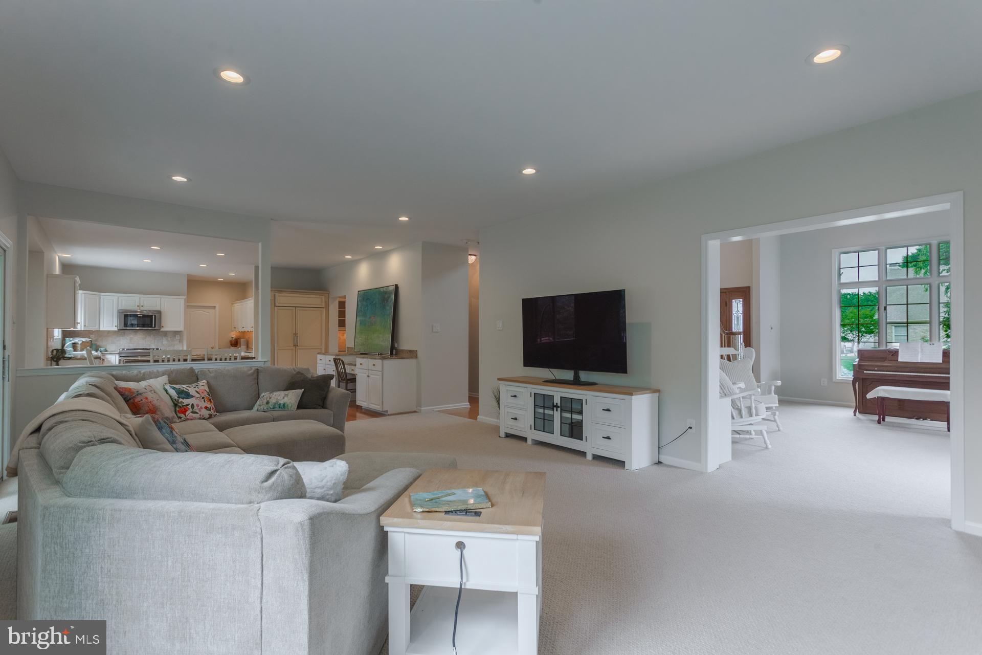 HILLS AT NORTHAMPT - Residential